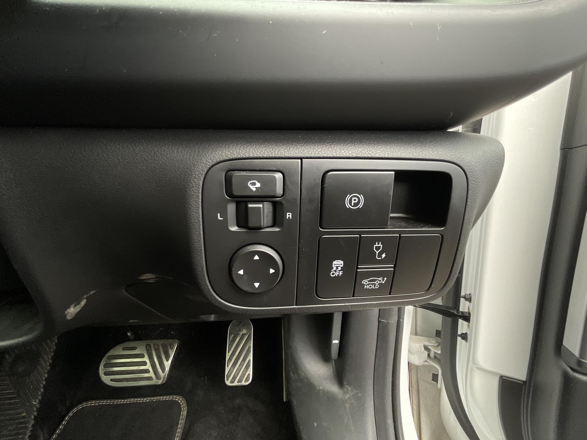 Hyundai Ioniq 6 view 37