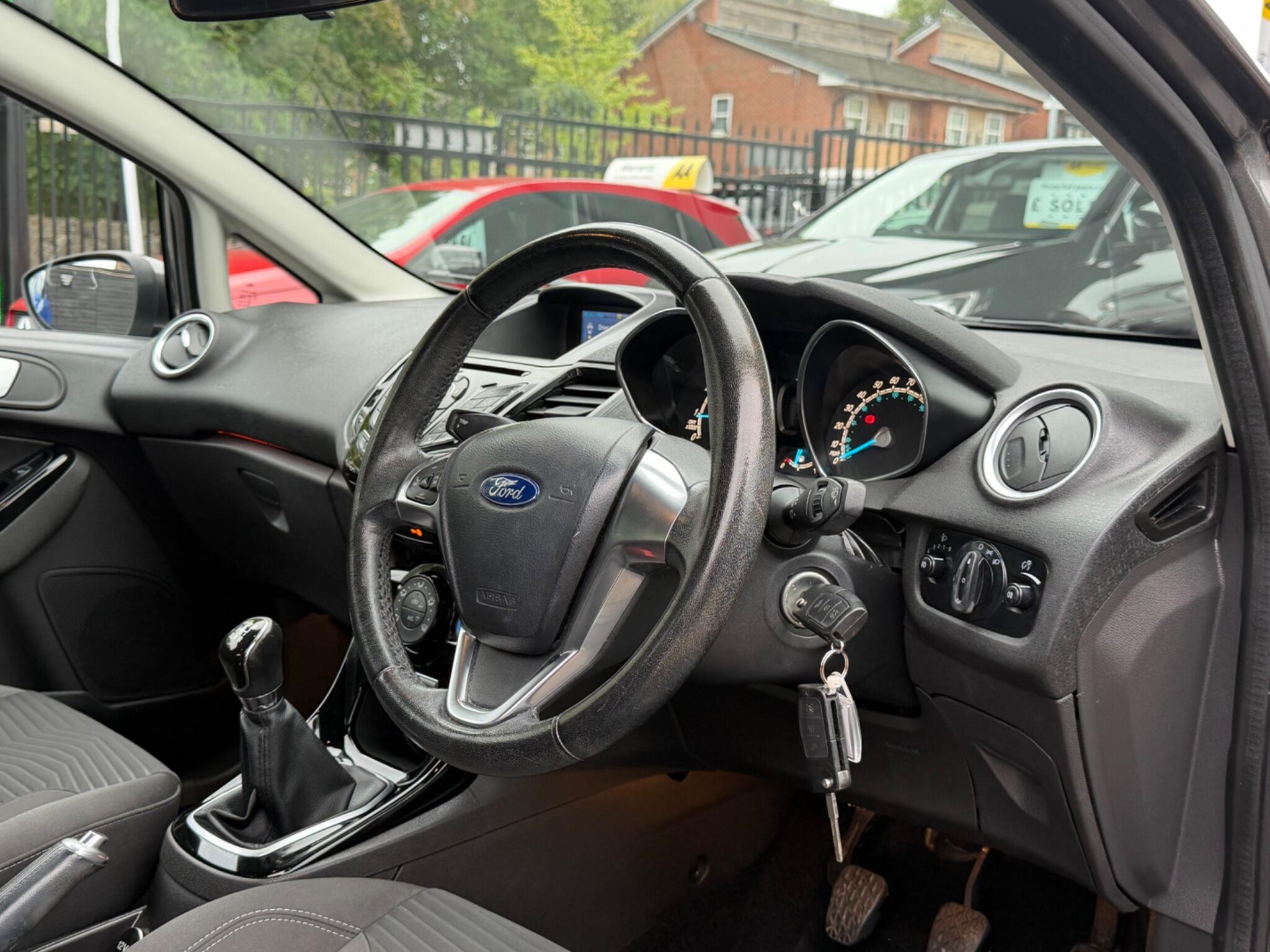 Ford Fiesta view 44