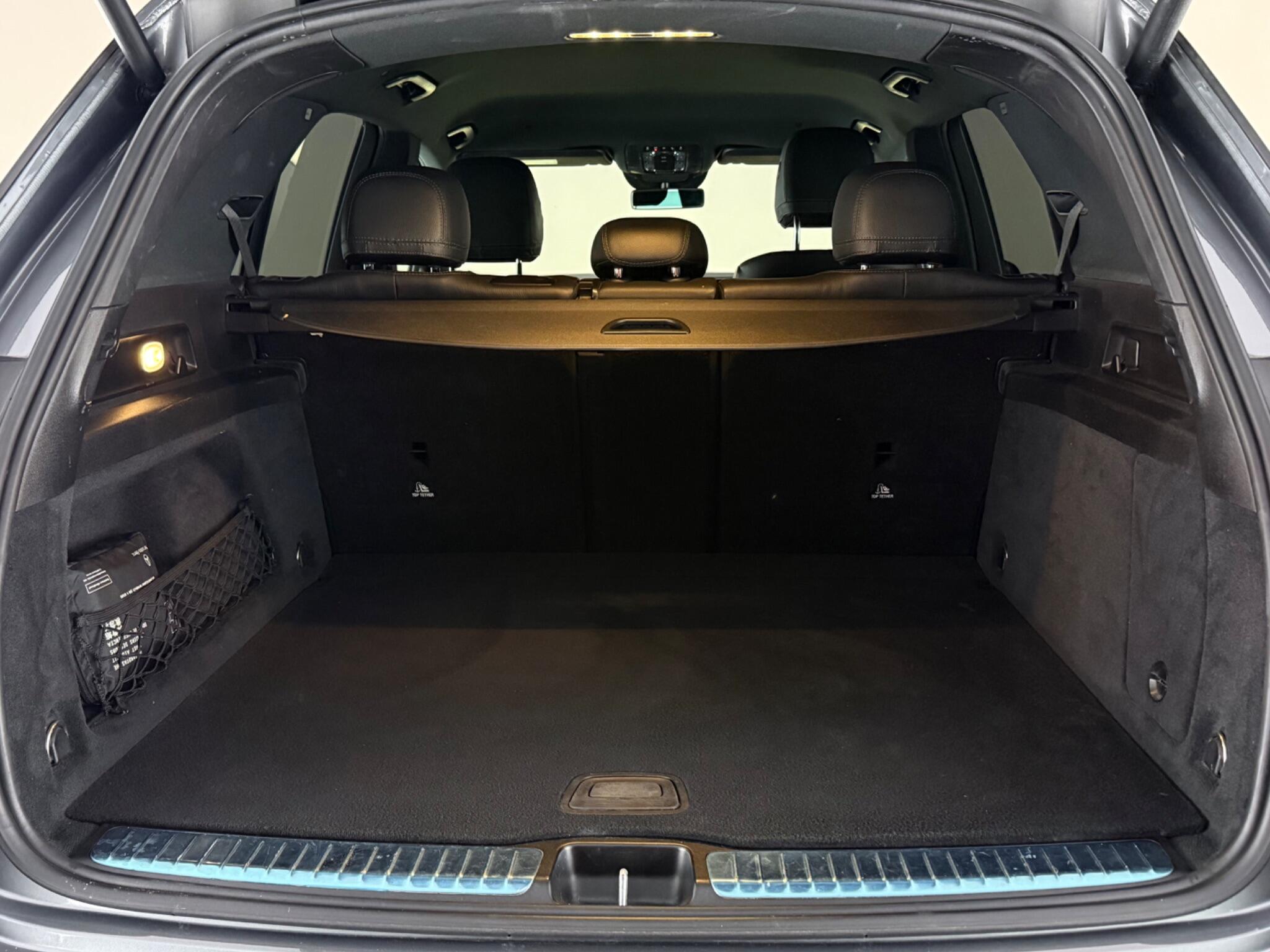 Mercedes-Benz Gle view 10