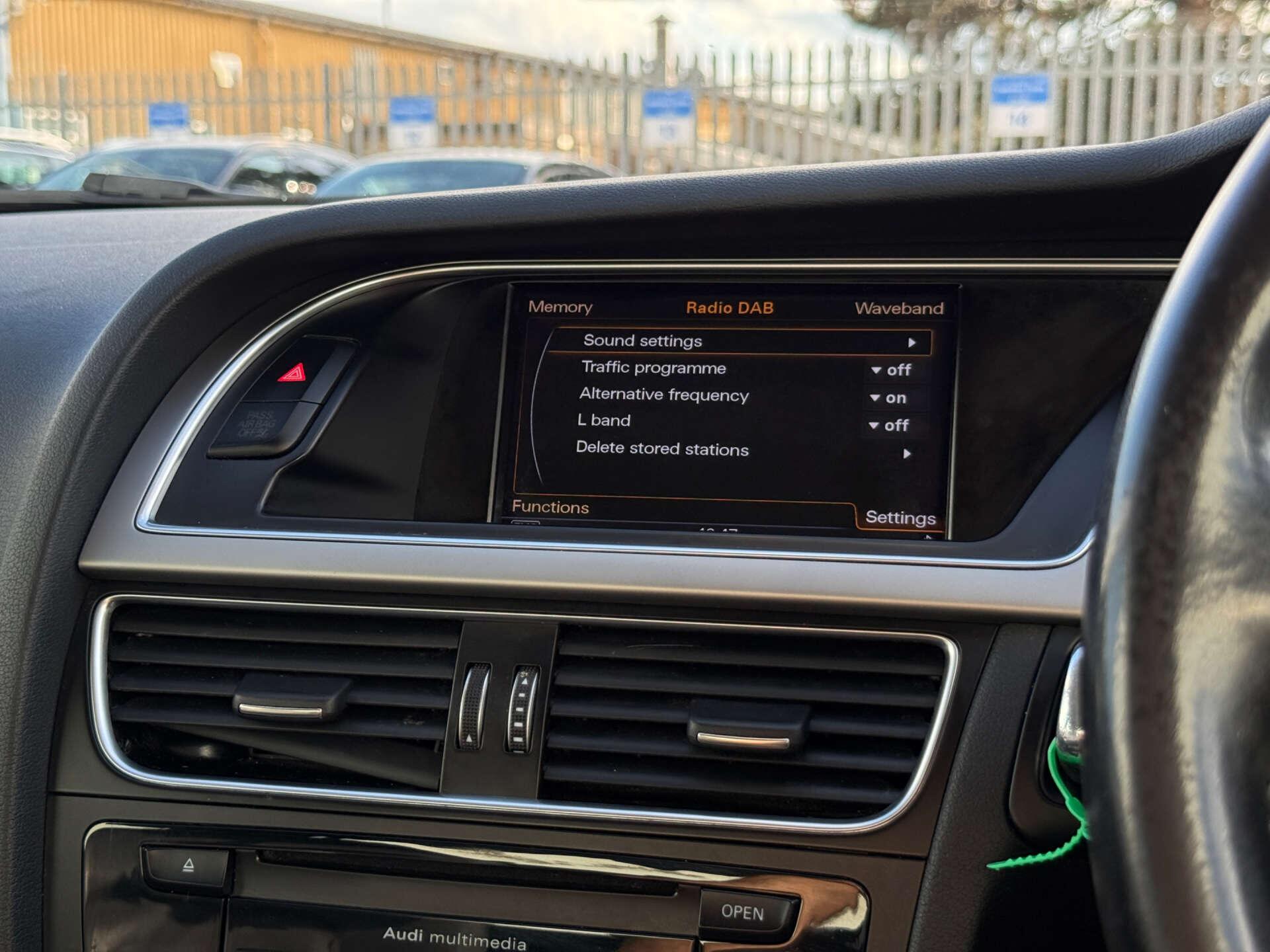 Audi A4 view 63