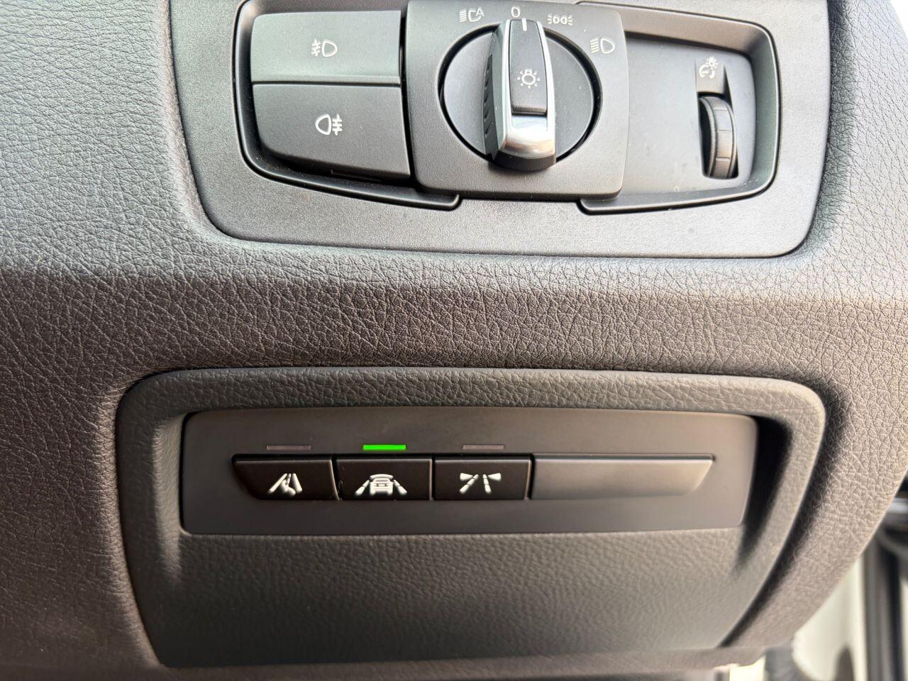 BMW 3 Series view 31