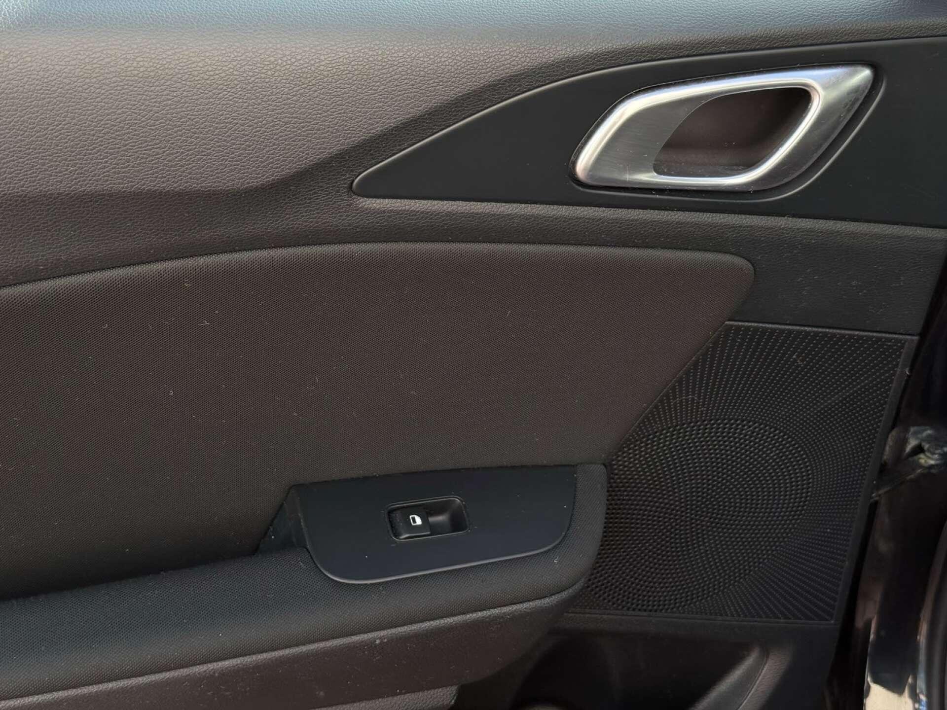Kia Xceed view 33