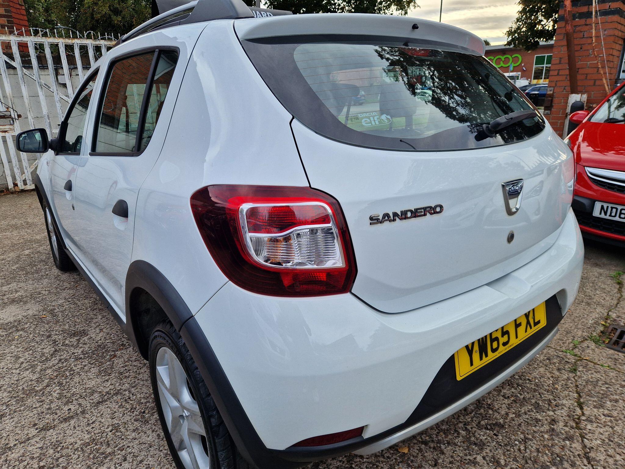 Dacia Sandero view 14