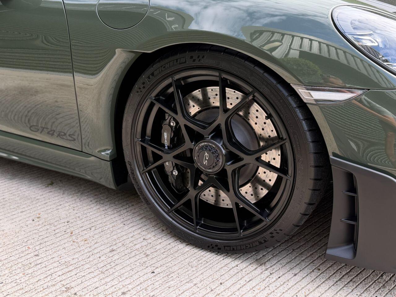 Porsche 718 Cayman view 25