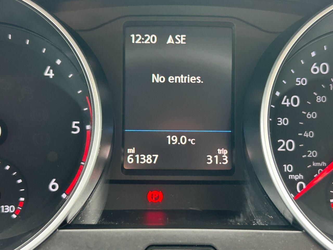 Volkswagen Tiguan view 28