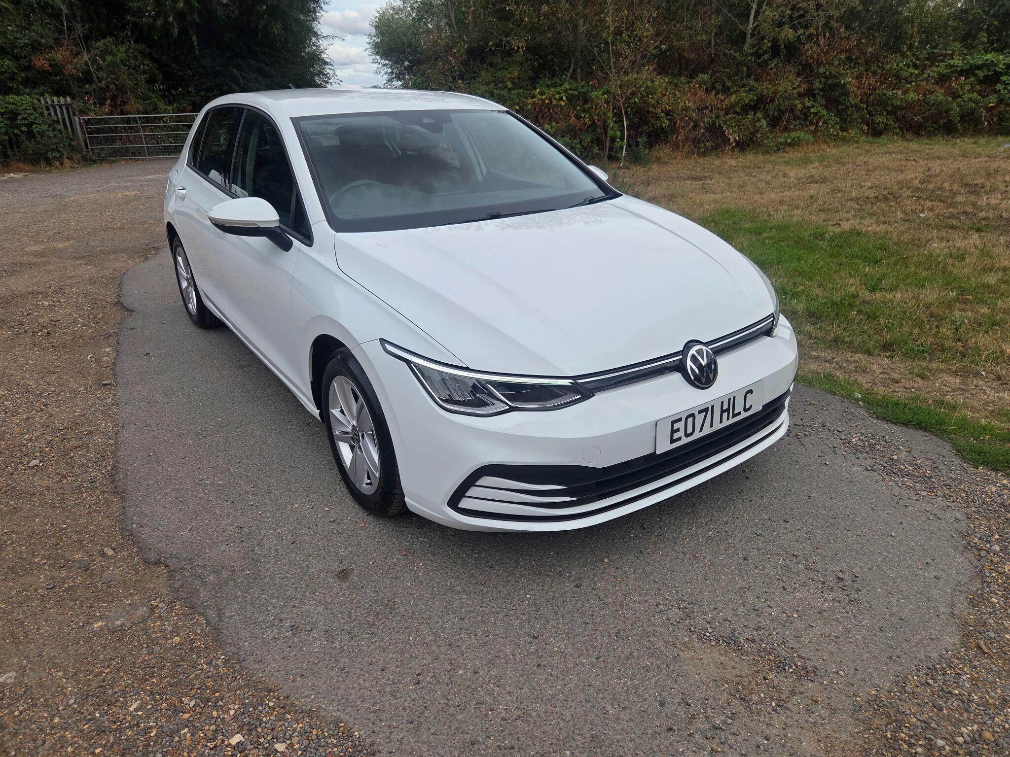 Volkswagen Golf view 3