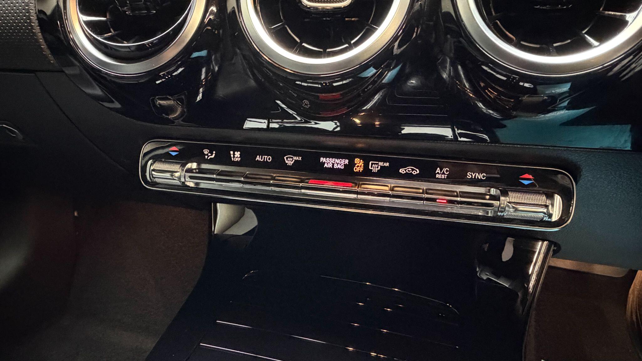 Mercedes-Benz A-Class view 19