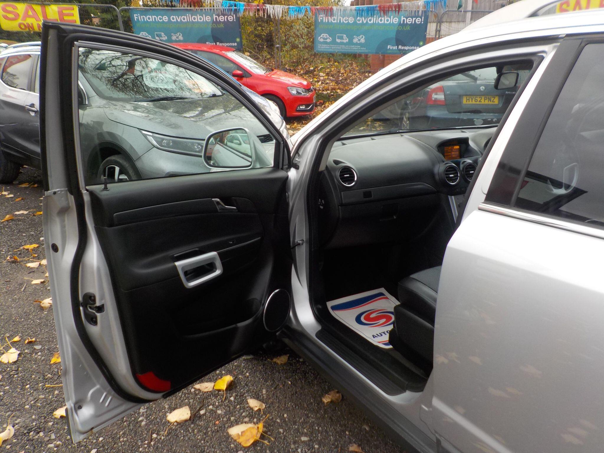 Vauxhall Antara 2.2 CDTi Exclusiv 4WD Euro 5 (s/s) 5dr