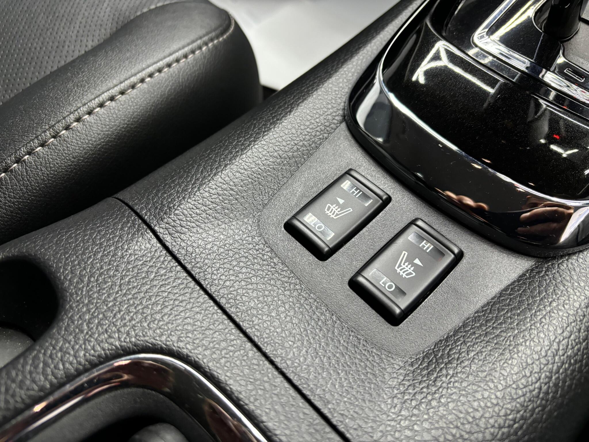 Nissan Pulsar view 15
