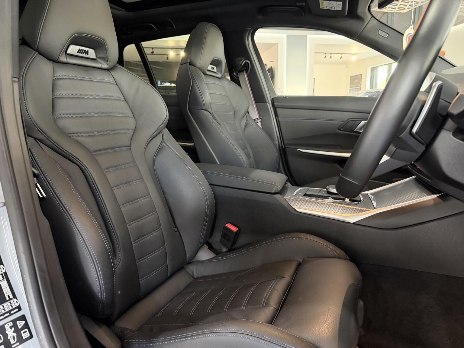 BMW 3 Series view 14