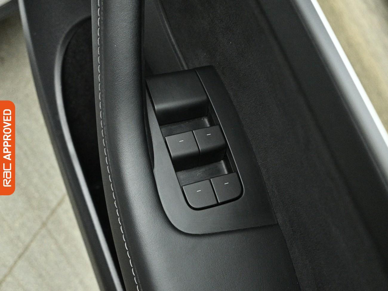 Tesla Model Y view 25