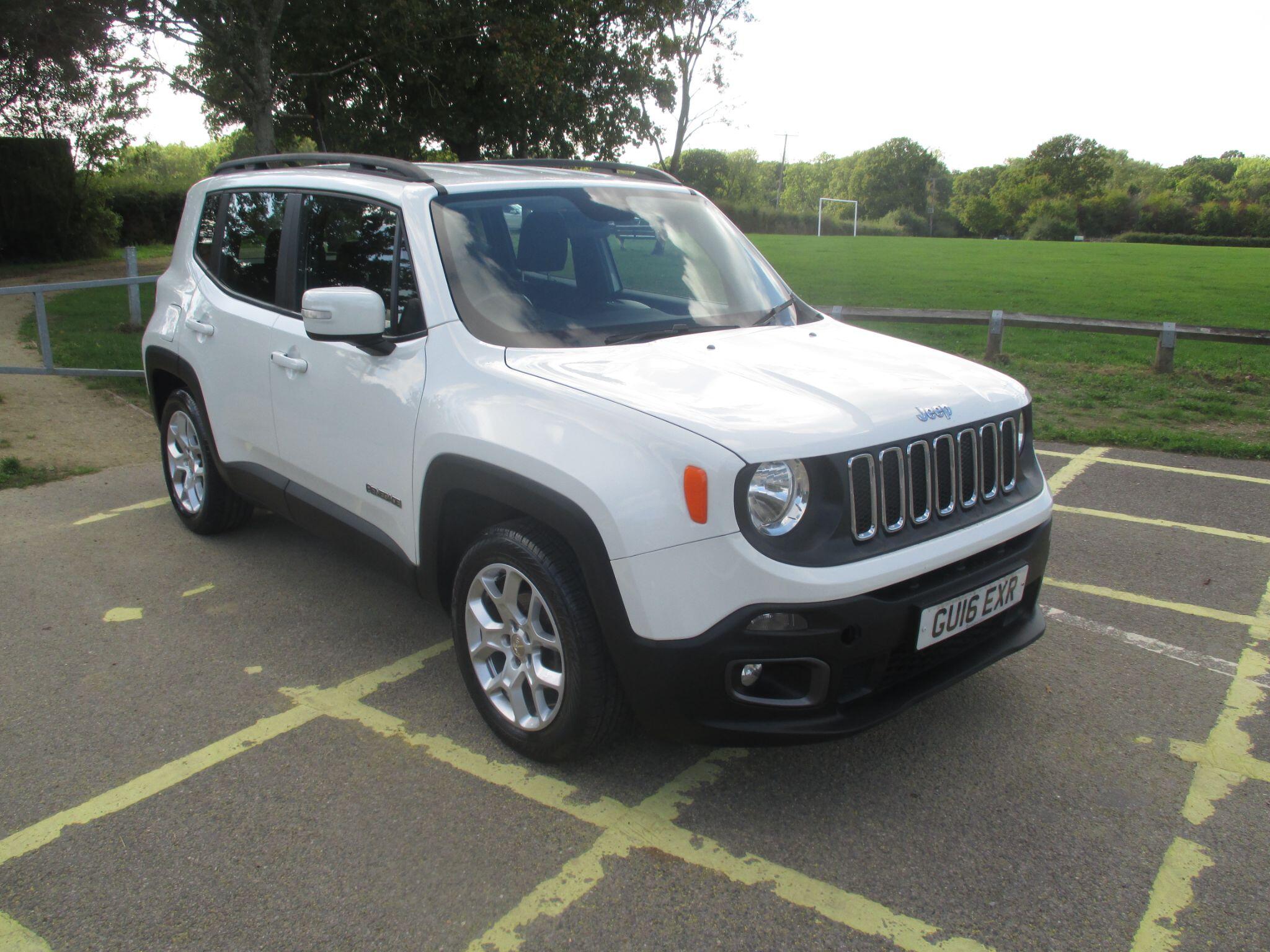 Jeep Renegade view 5