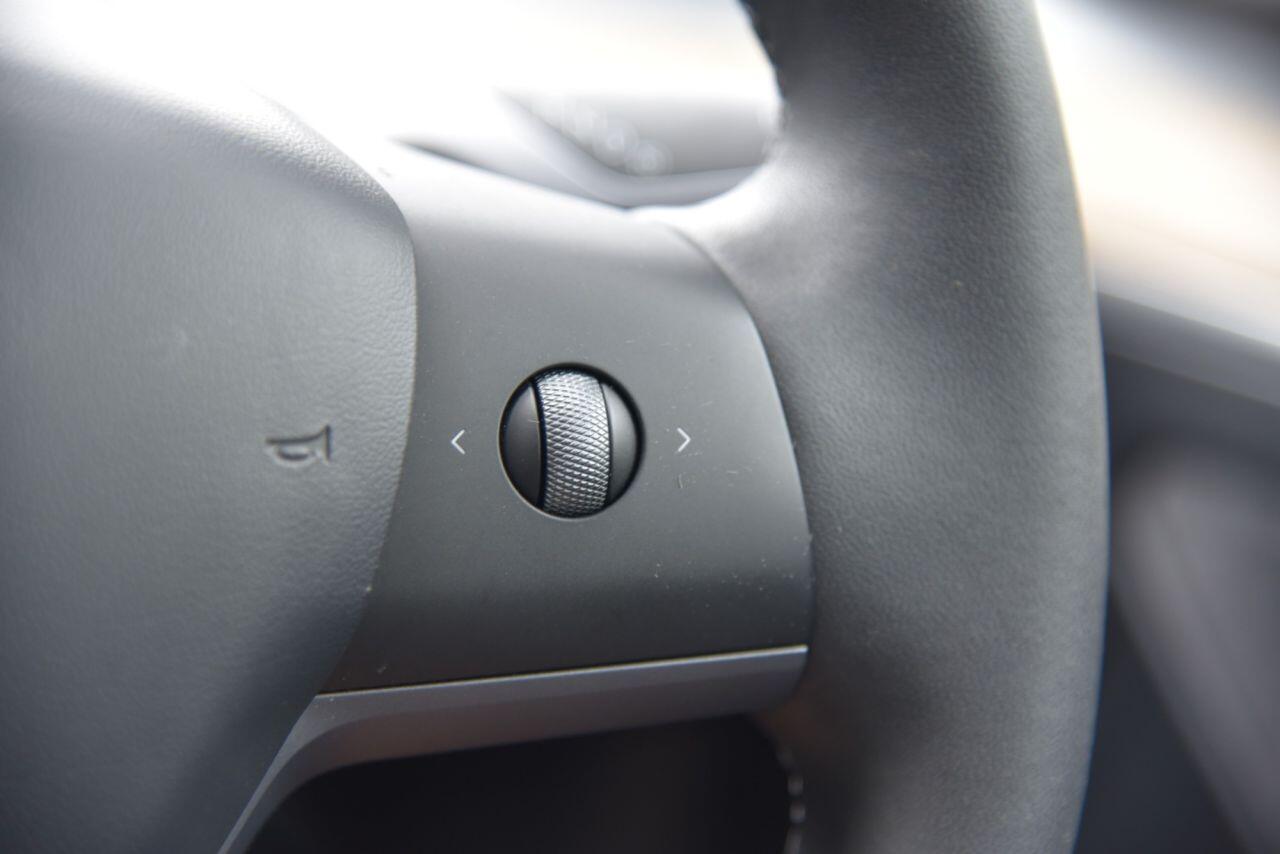 Tesla Model Y view 30