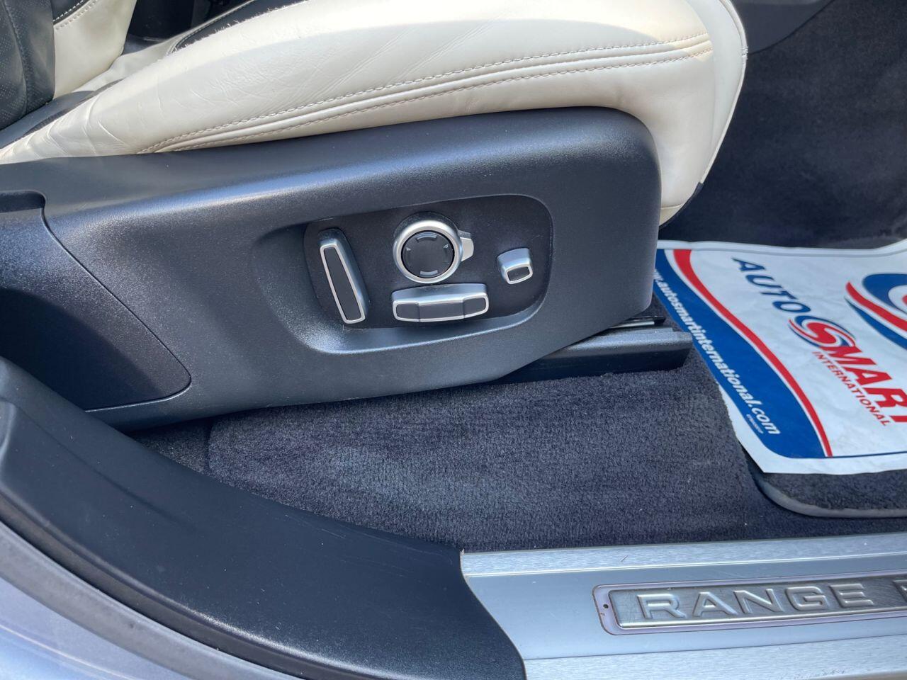Land Rover Range Rover Sport view 12