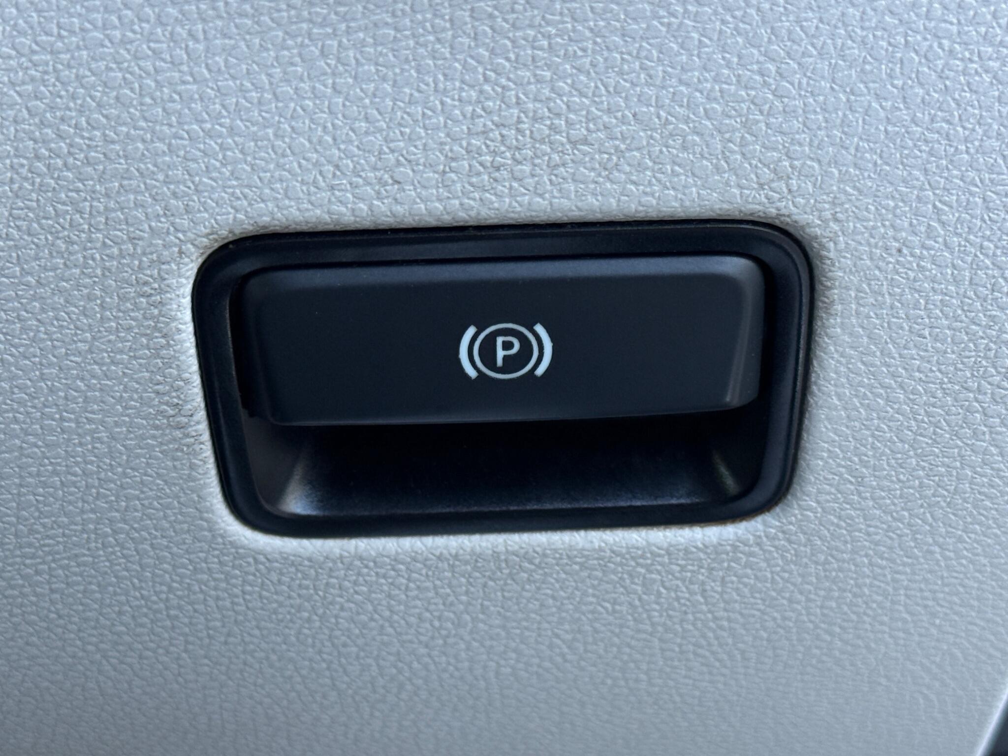 Mercedes-Benz B Class - Image 74