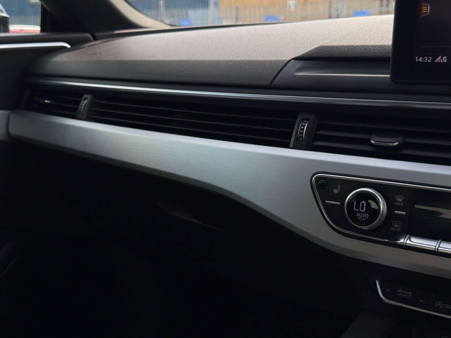 Audi A5 view 38