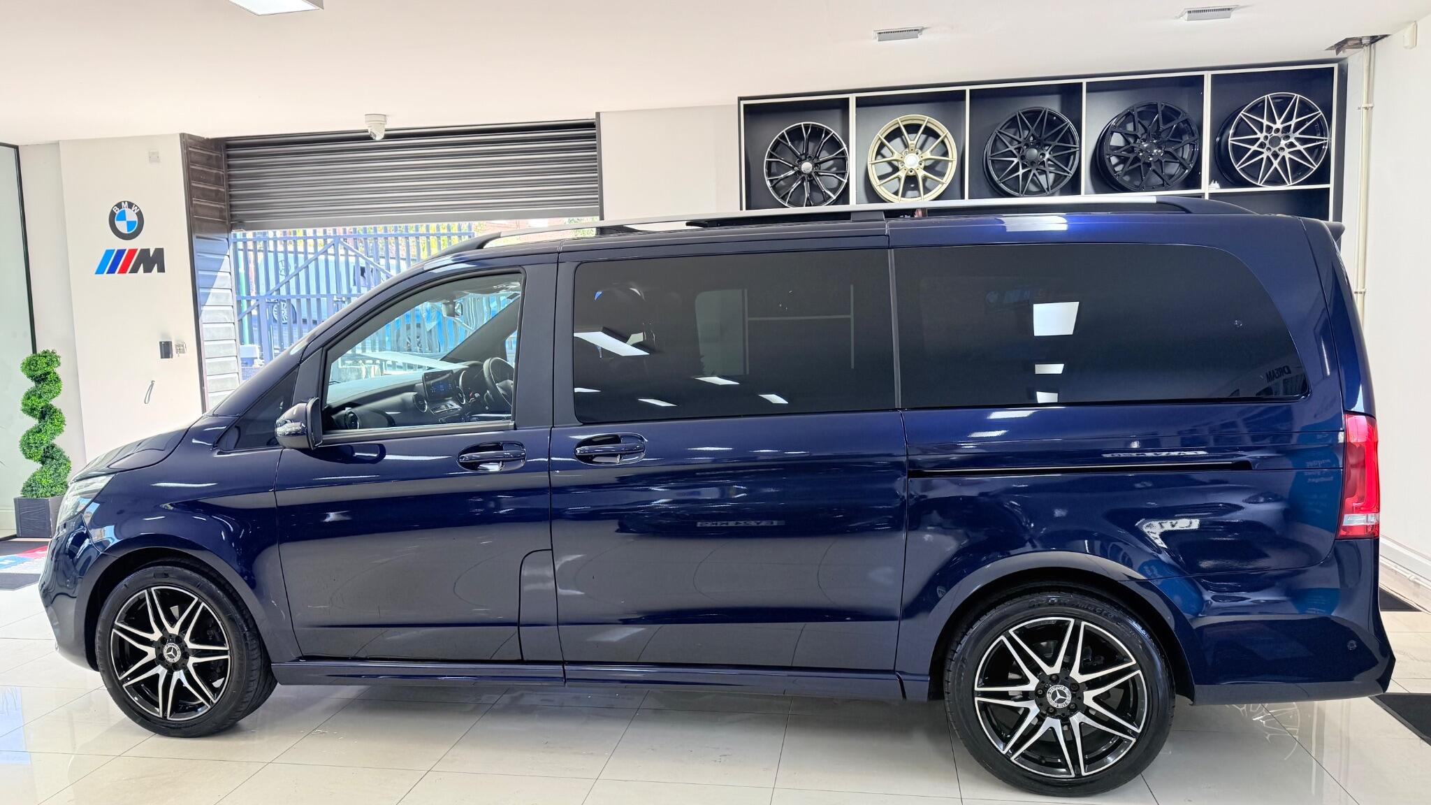 Mercedes-Benz V-Class view 54