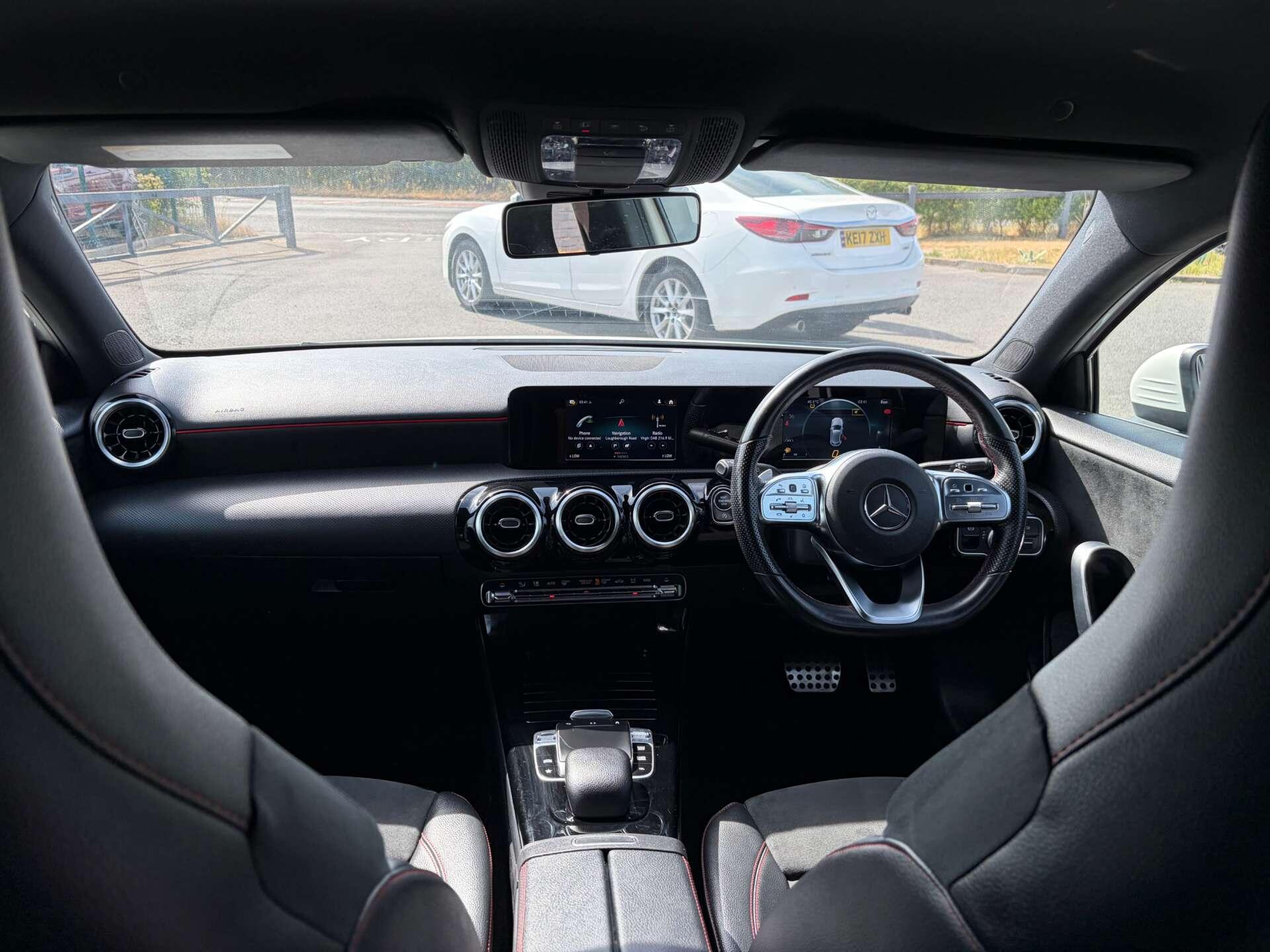 Mercedes-Benz A-Class view 32