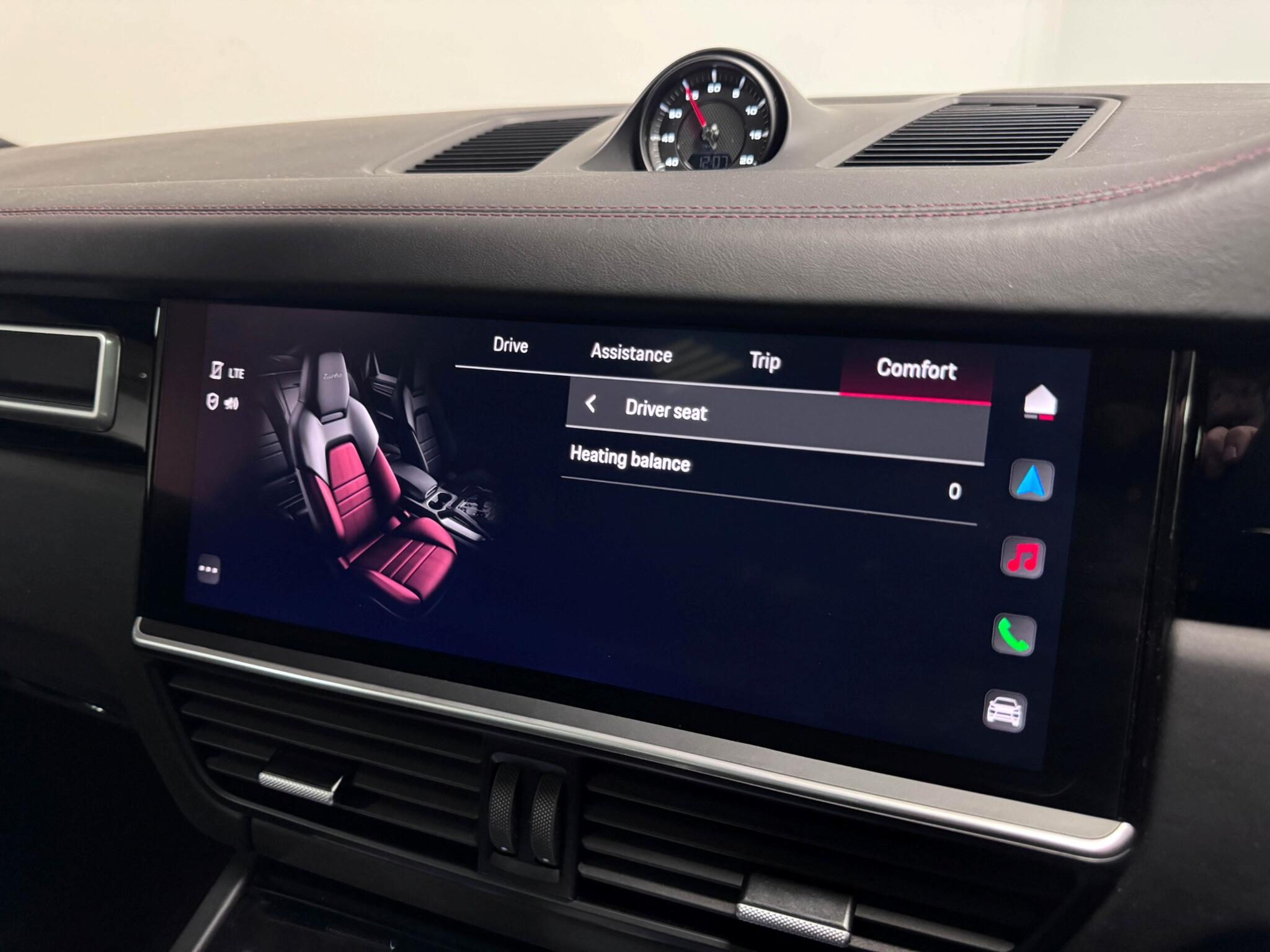 Porsche Cayenne view 63