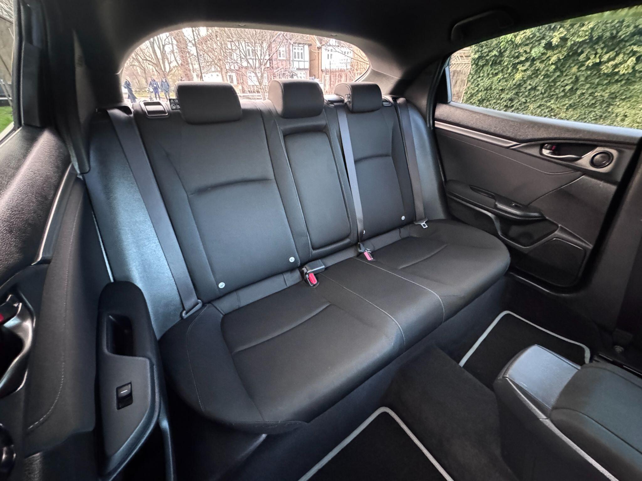 2017 Honda Civic image 41