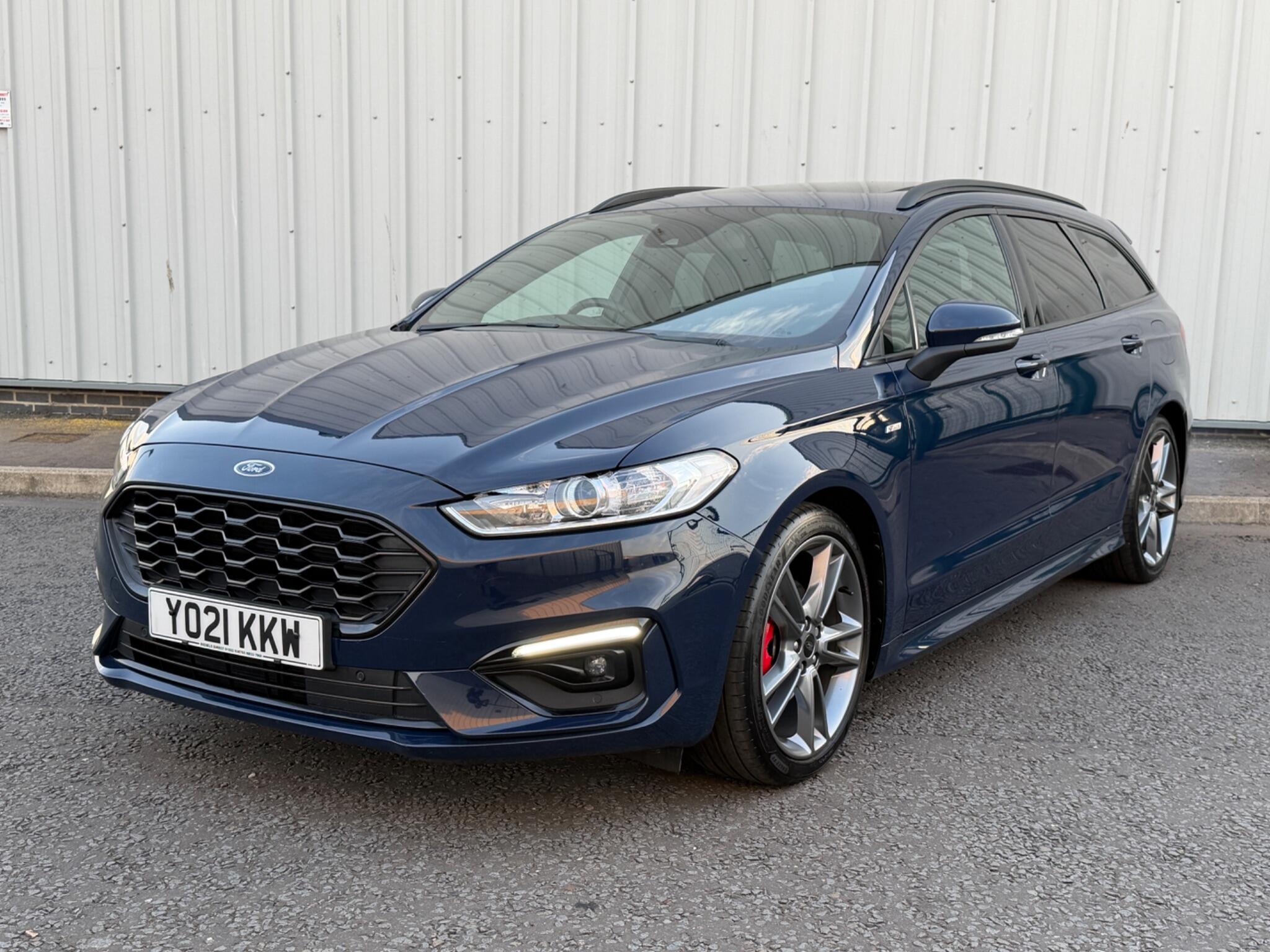 Ford Mondeo view 52