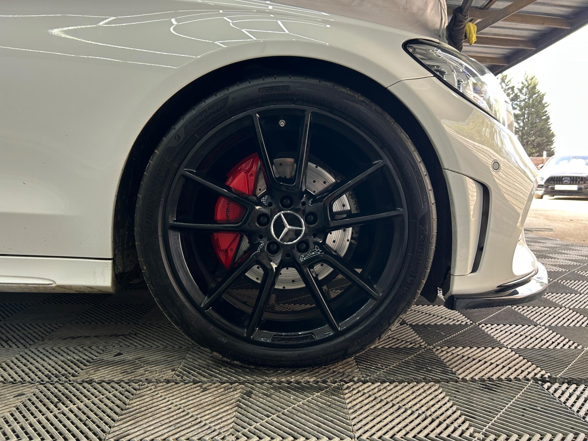 Mercedes-Benz C-Class view 37