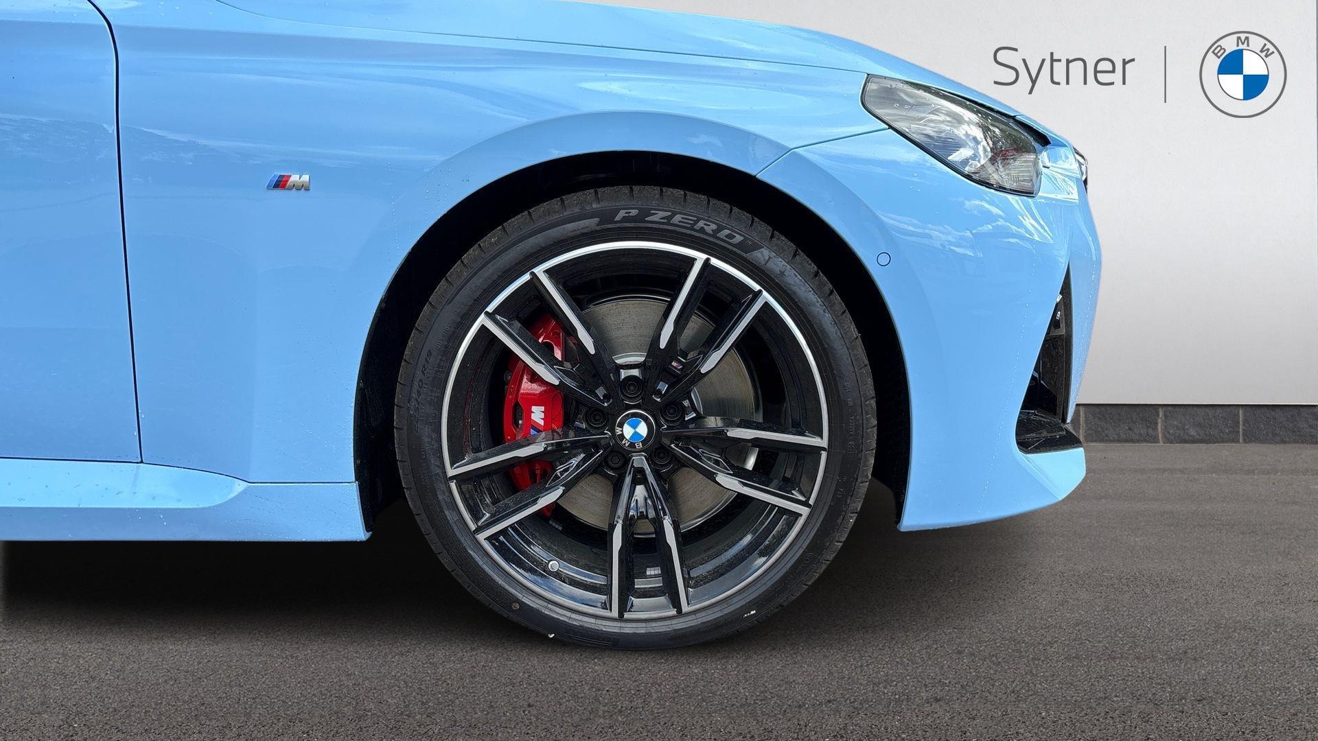 BMW 2 Series view 14