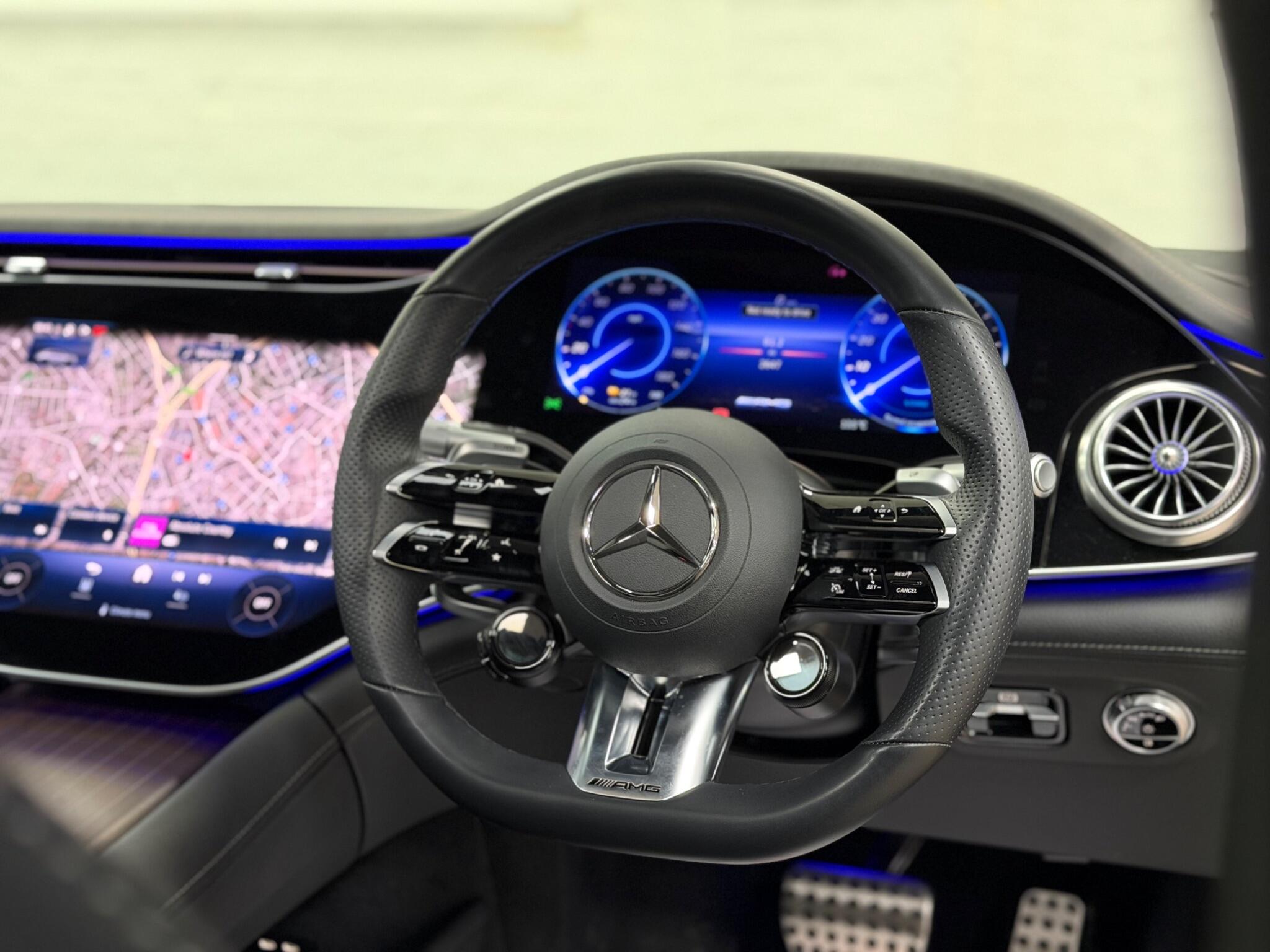 Mercedes-Benz Eqs view 37