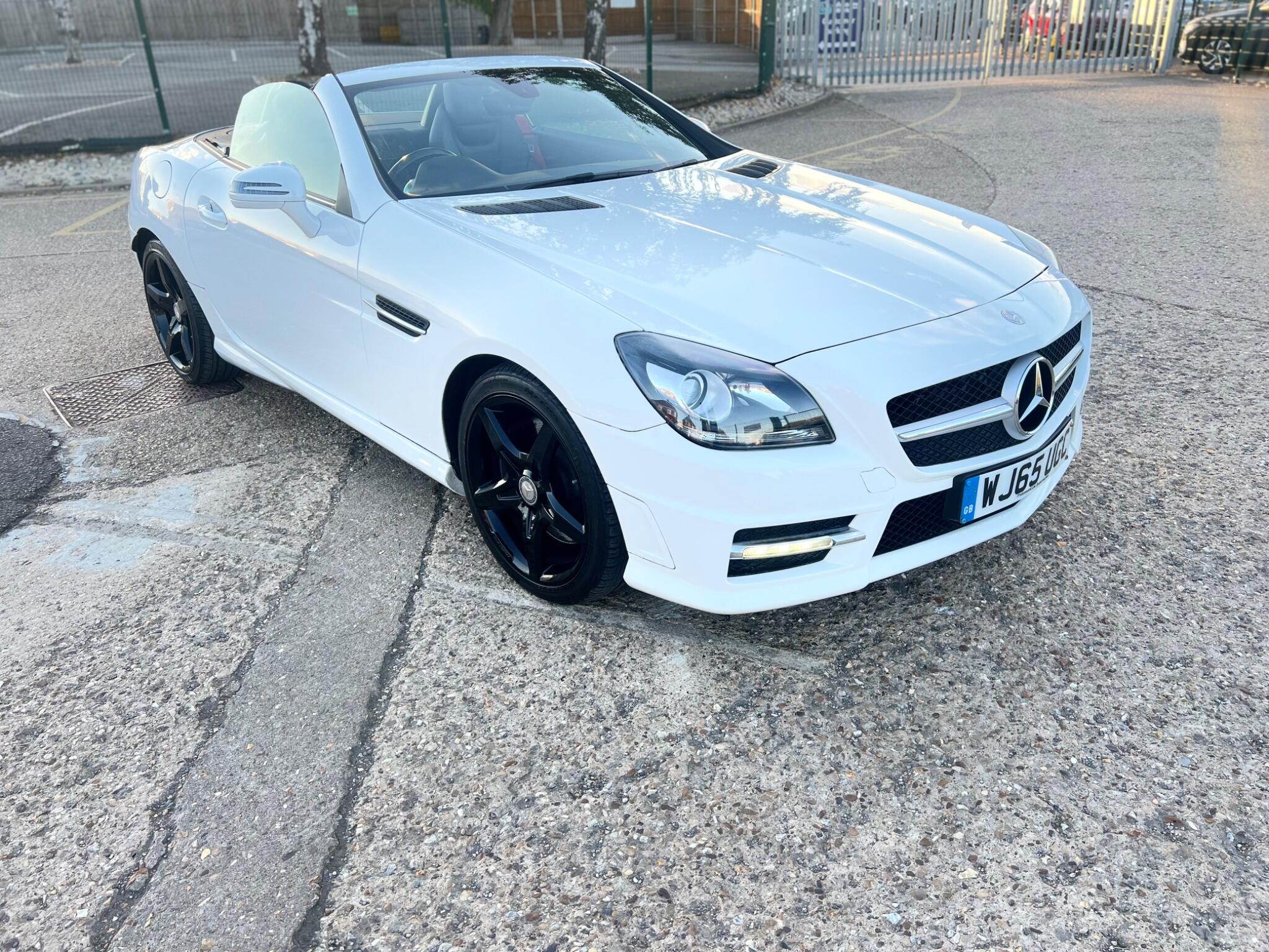 Mercedes-Benz SLK view 7