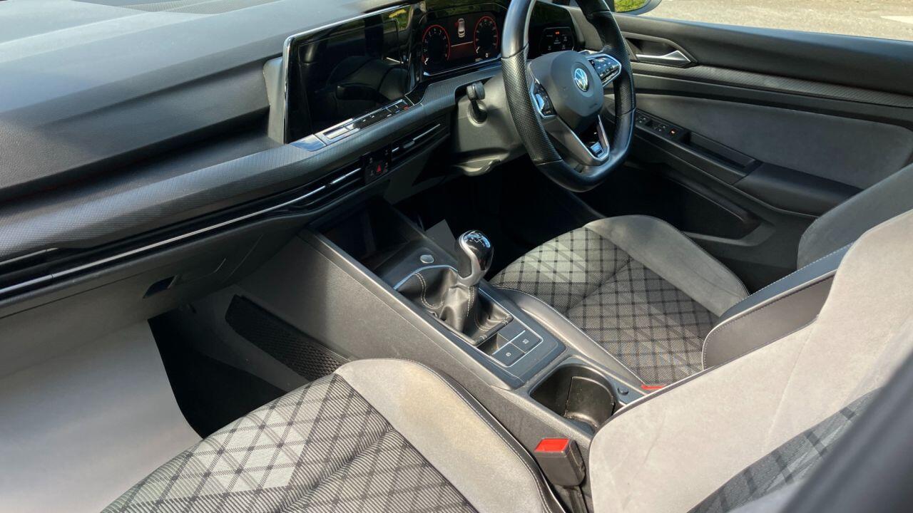 Volkswagen Golf view 29