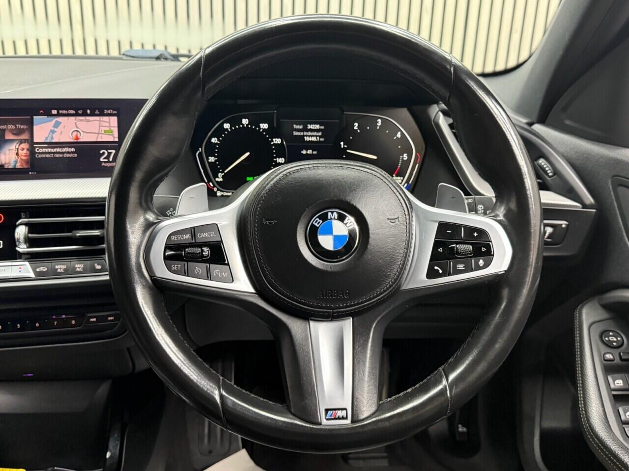 BMW 1 Series view 9