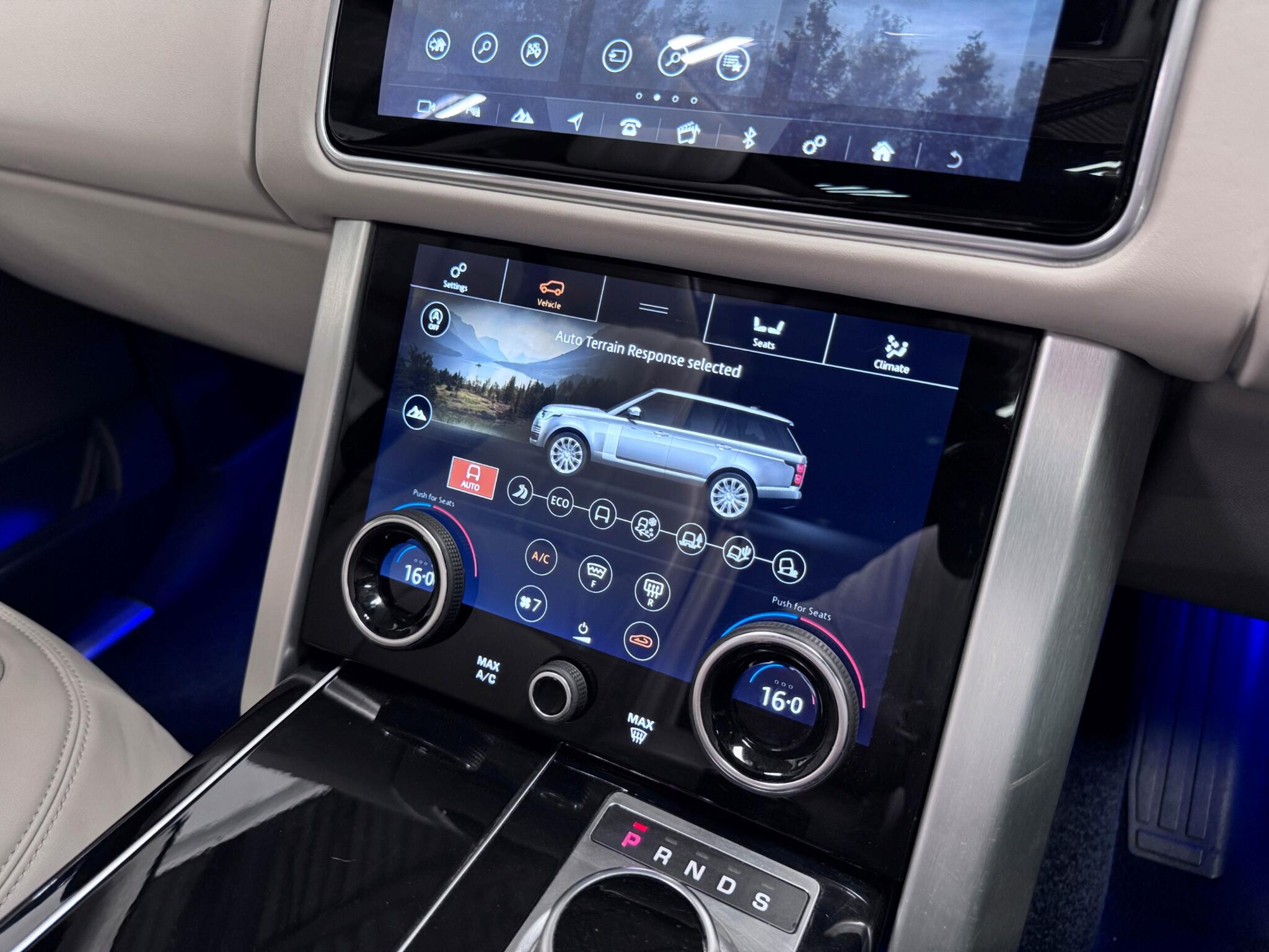 Land Rover Range Rover view 47