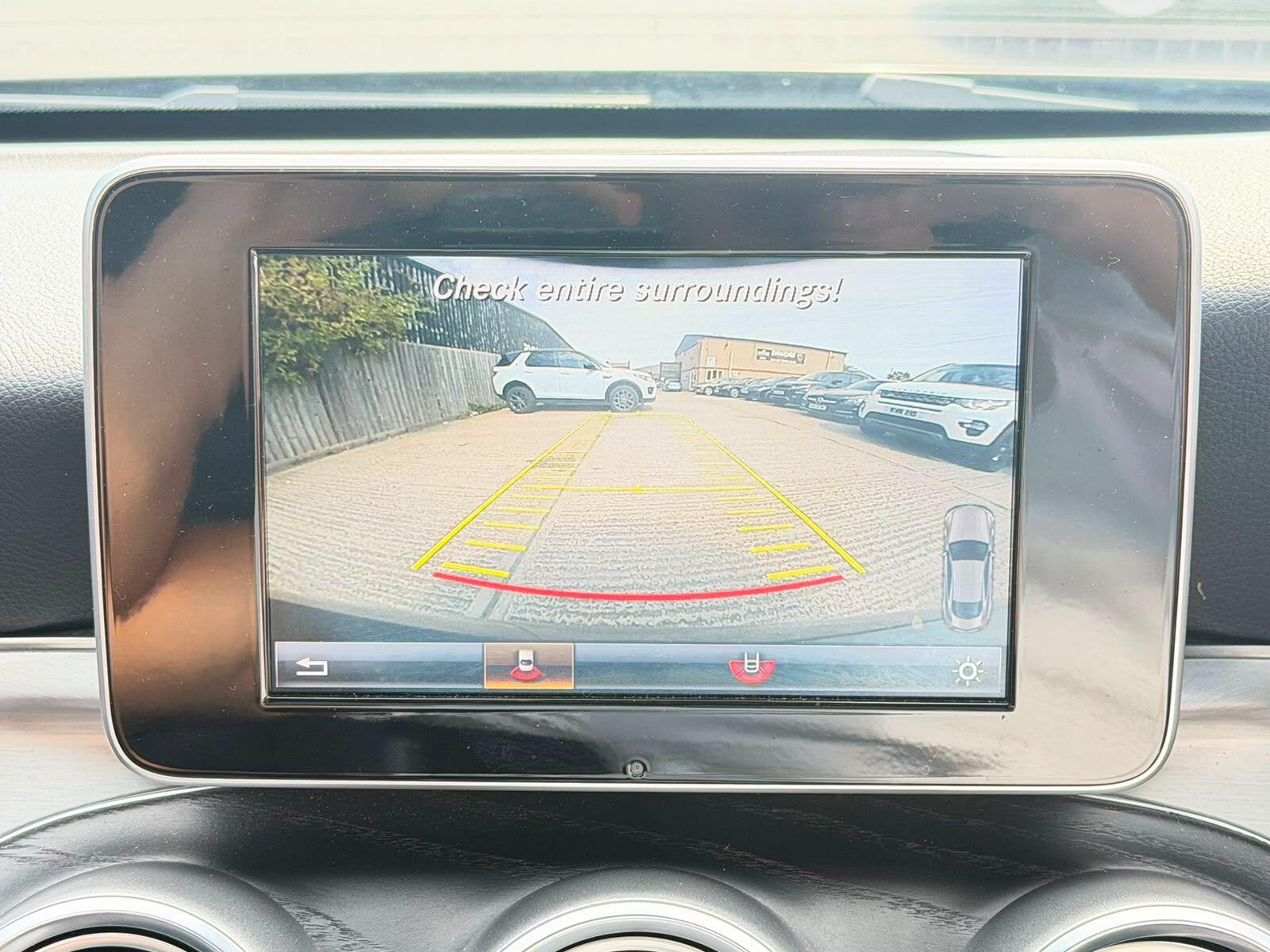 Mercedes-Benz C-Class view 21