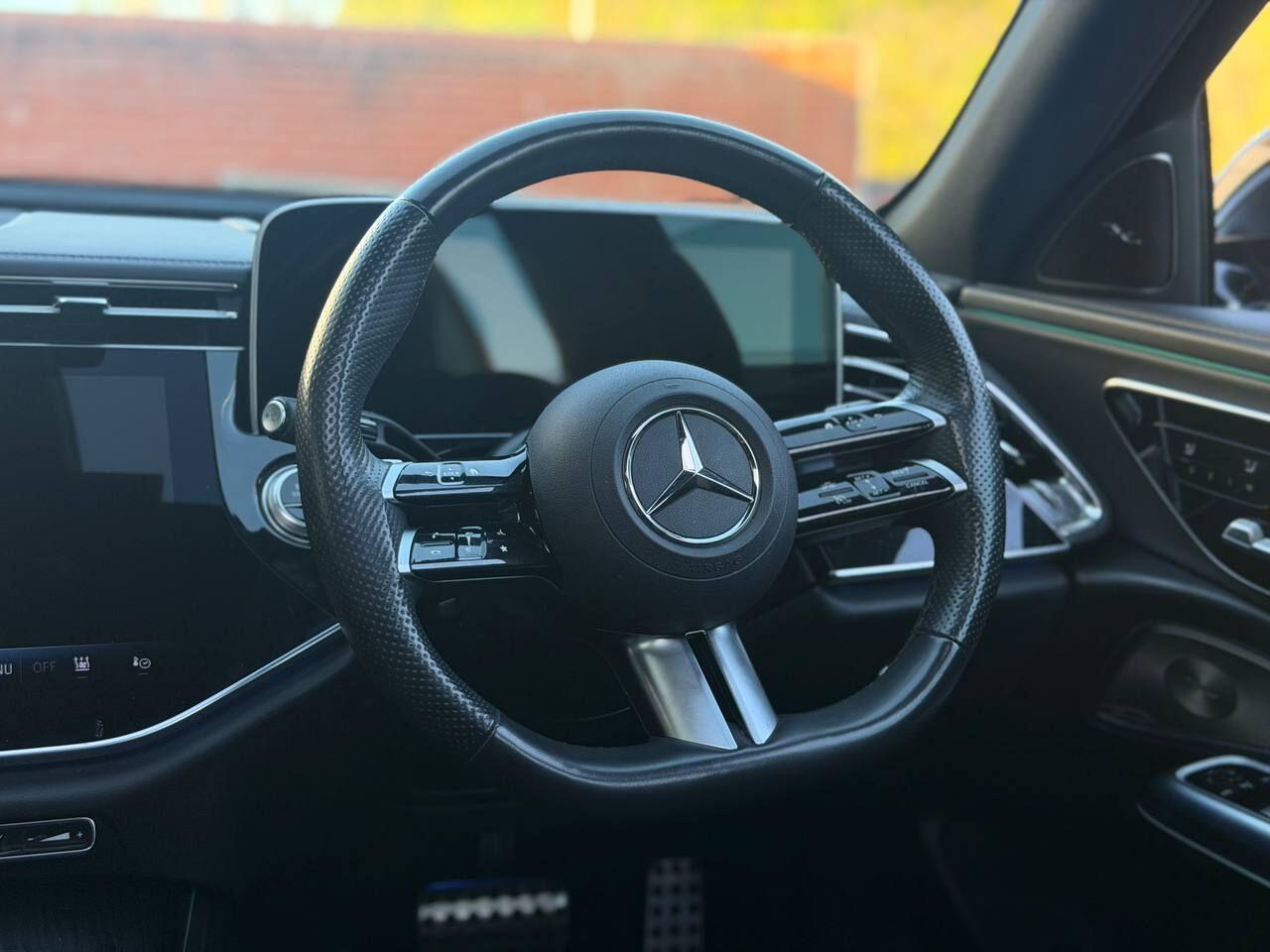 Mercedes-Benz E-Class view 26