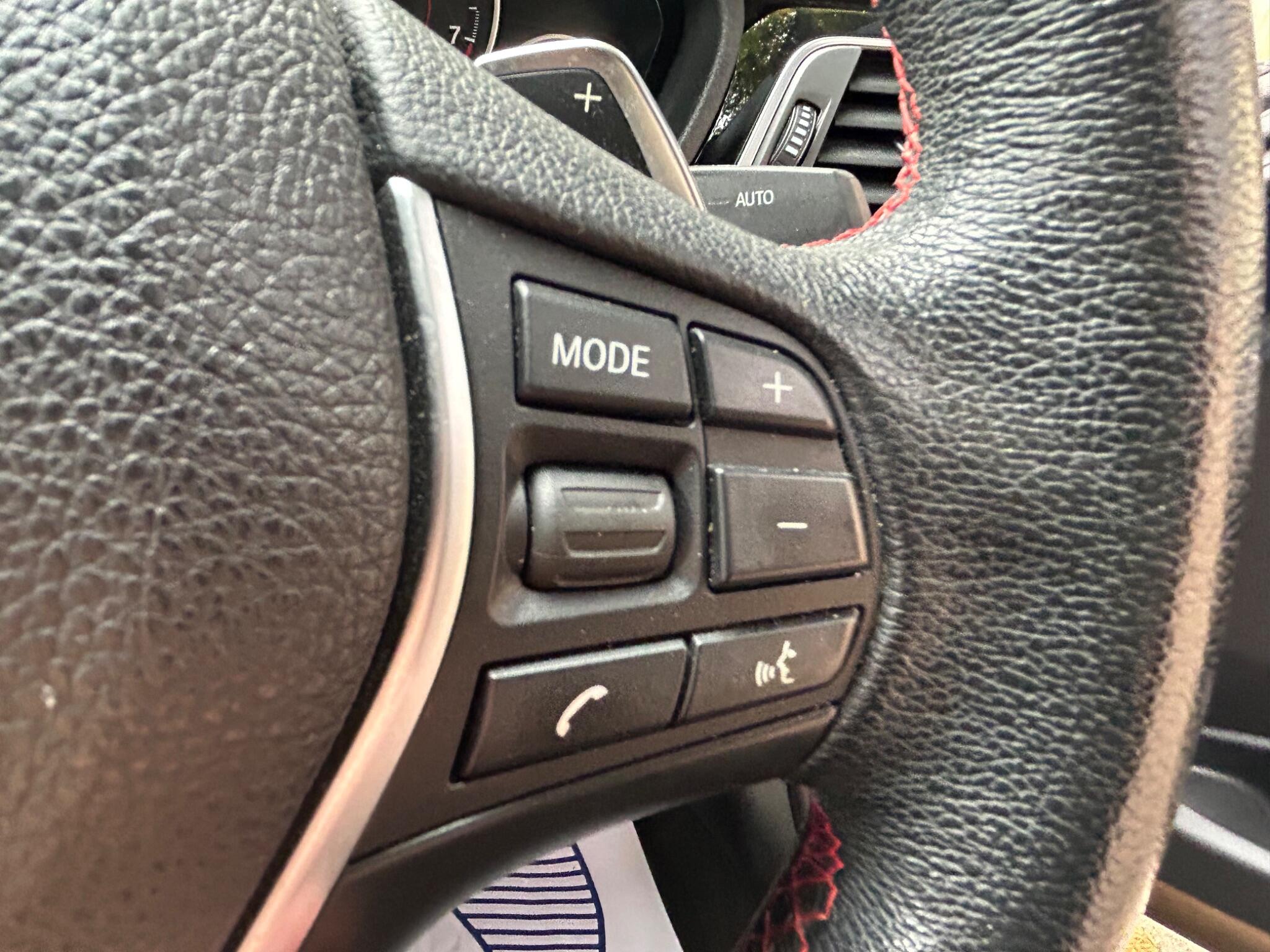 BMW 3 Series view 25