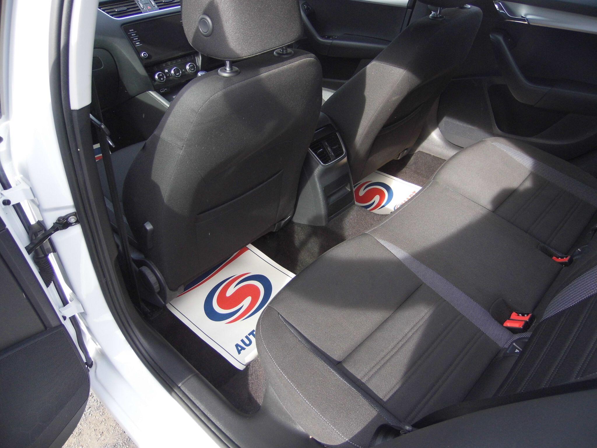 Skoda Octavia view 13