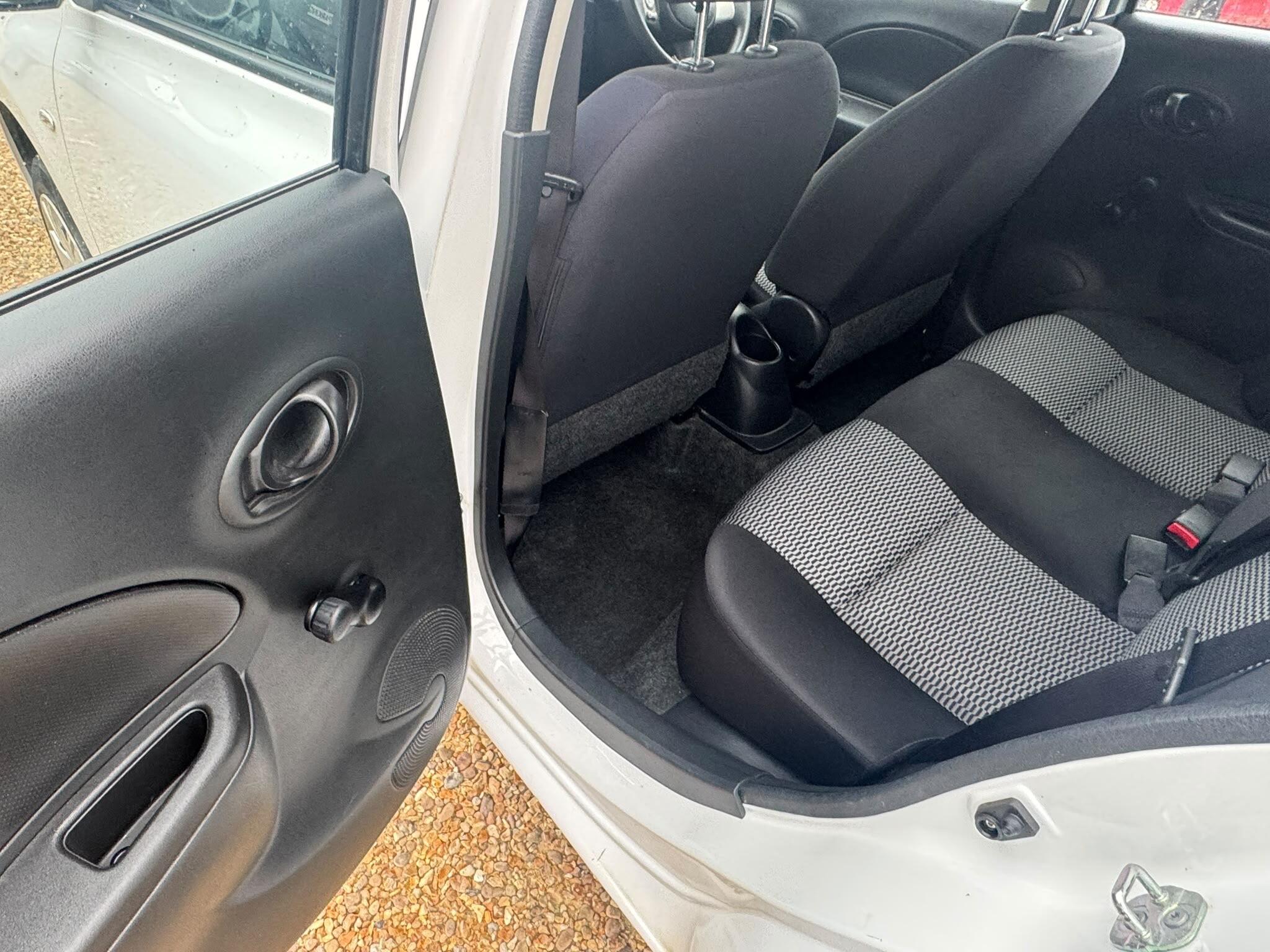 Nissan Micra view 22