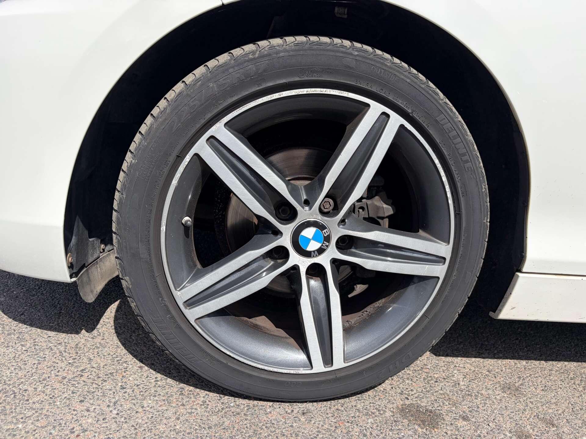 BMW 2 Series view 12