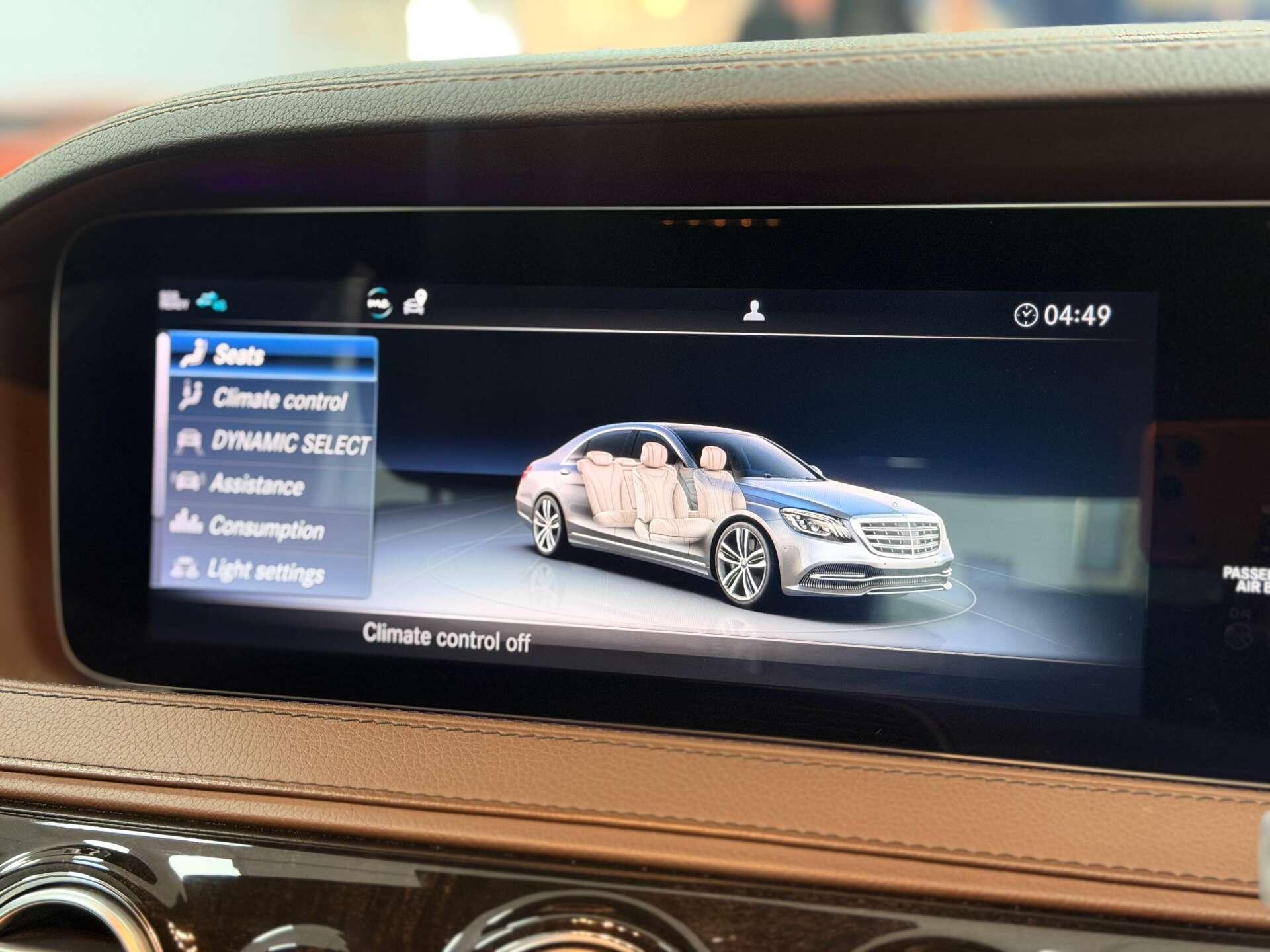 Mercedes-Benz S-Class view 47