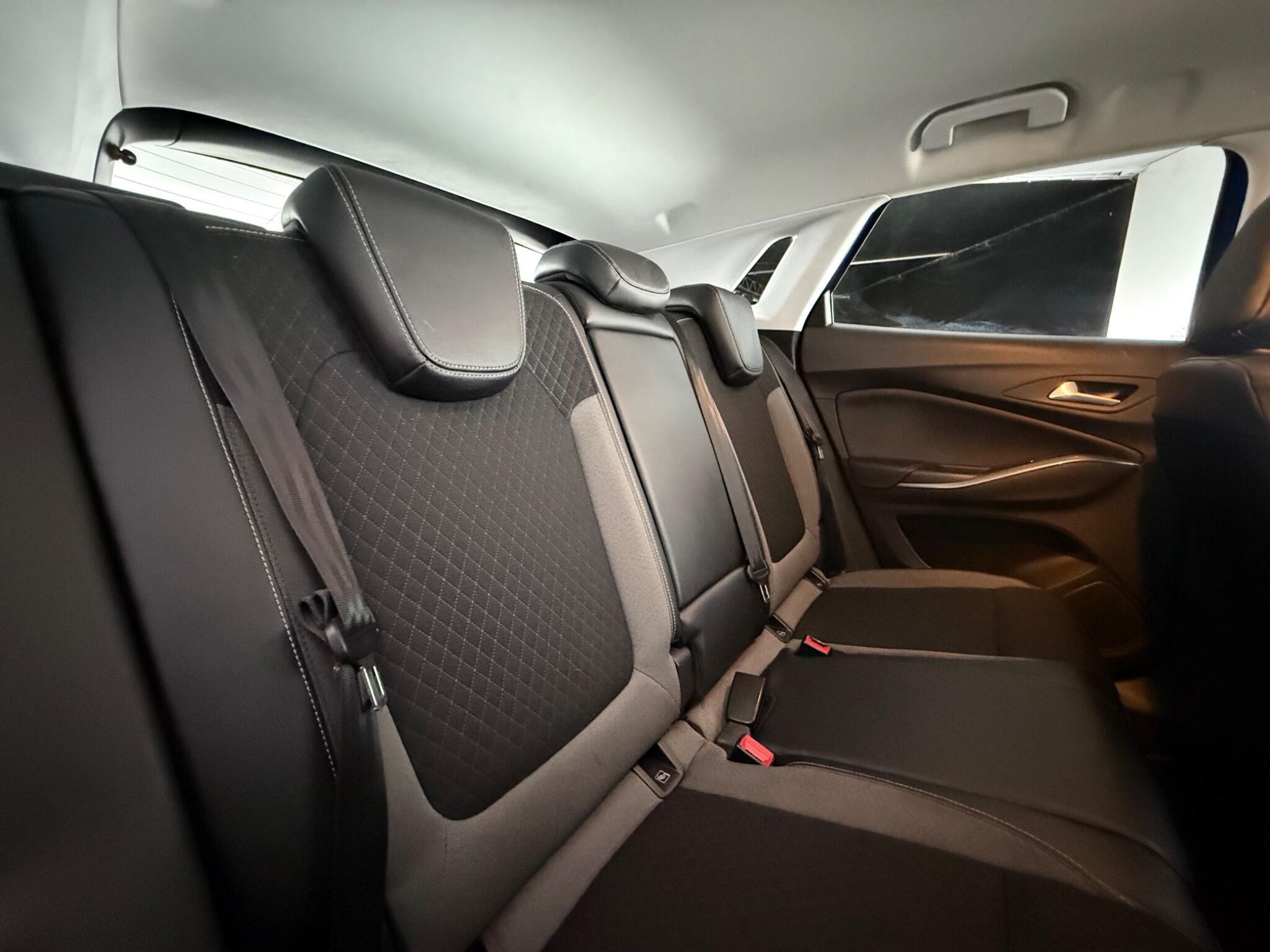 Vauxhall Grandland X view 28