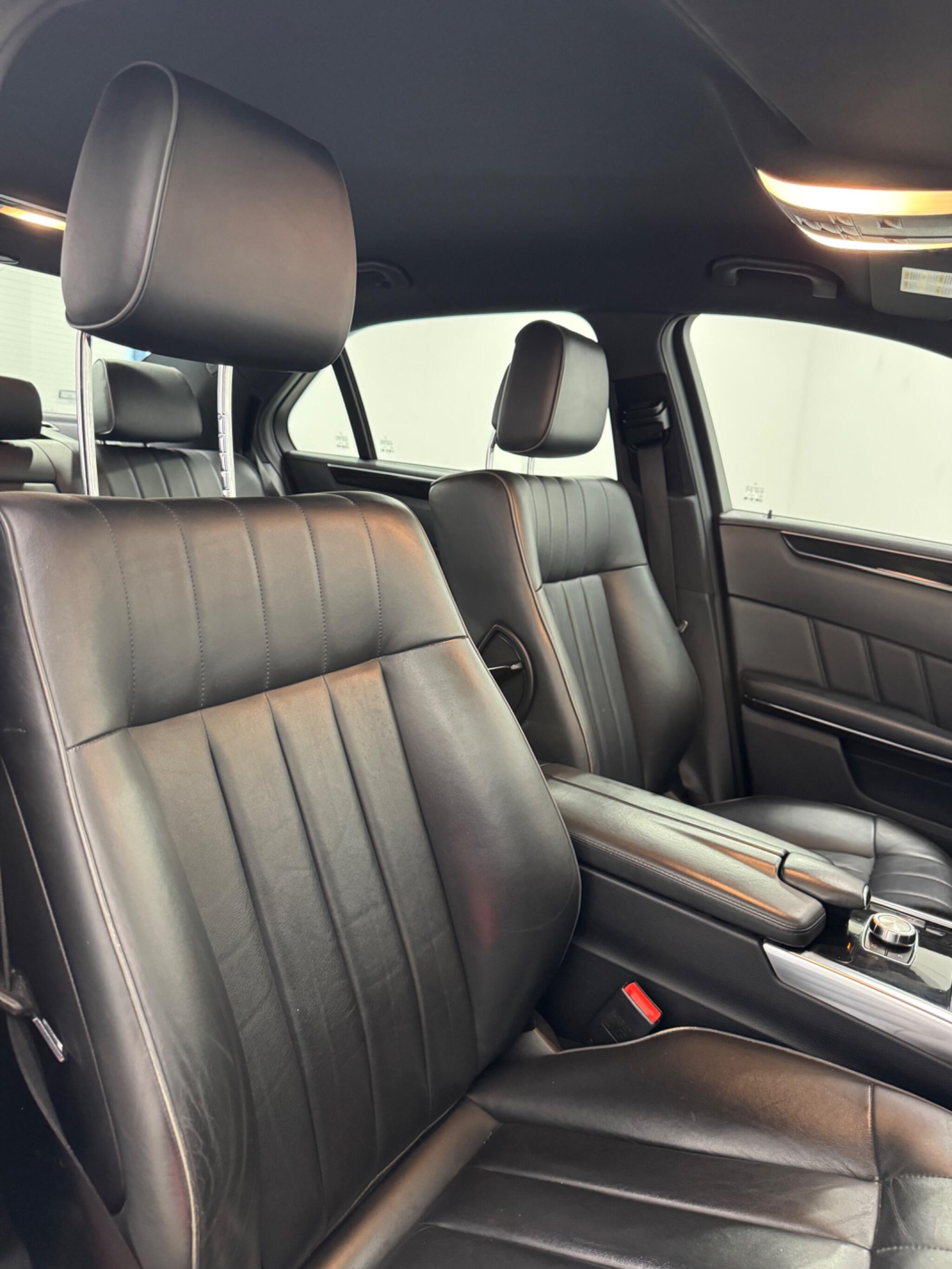 Mercedes-Benz E-Class view 9