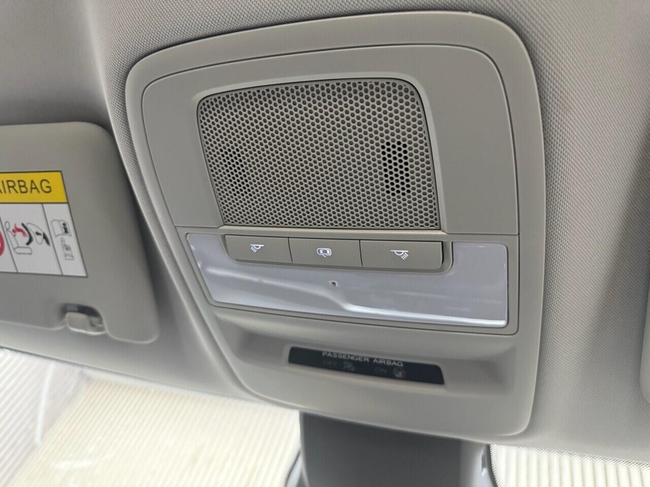 MG ZS view 23