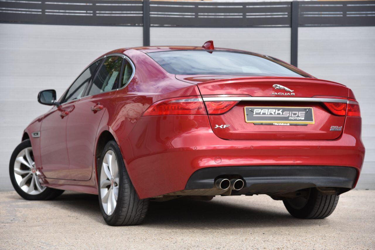 Jaguar XF view 3