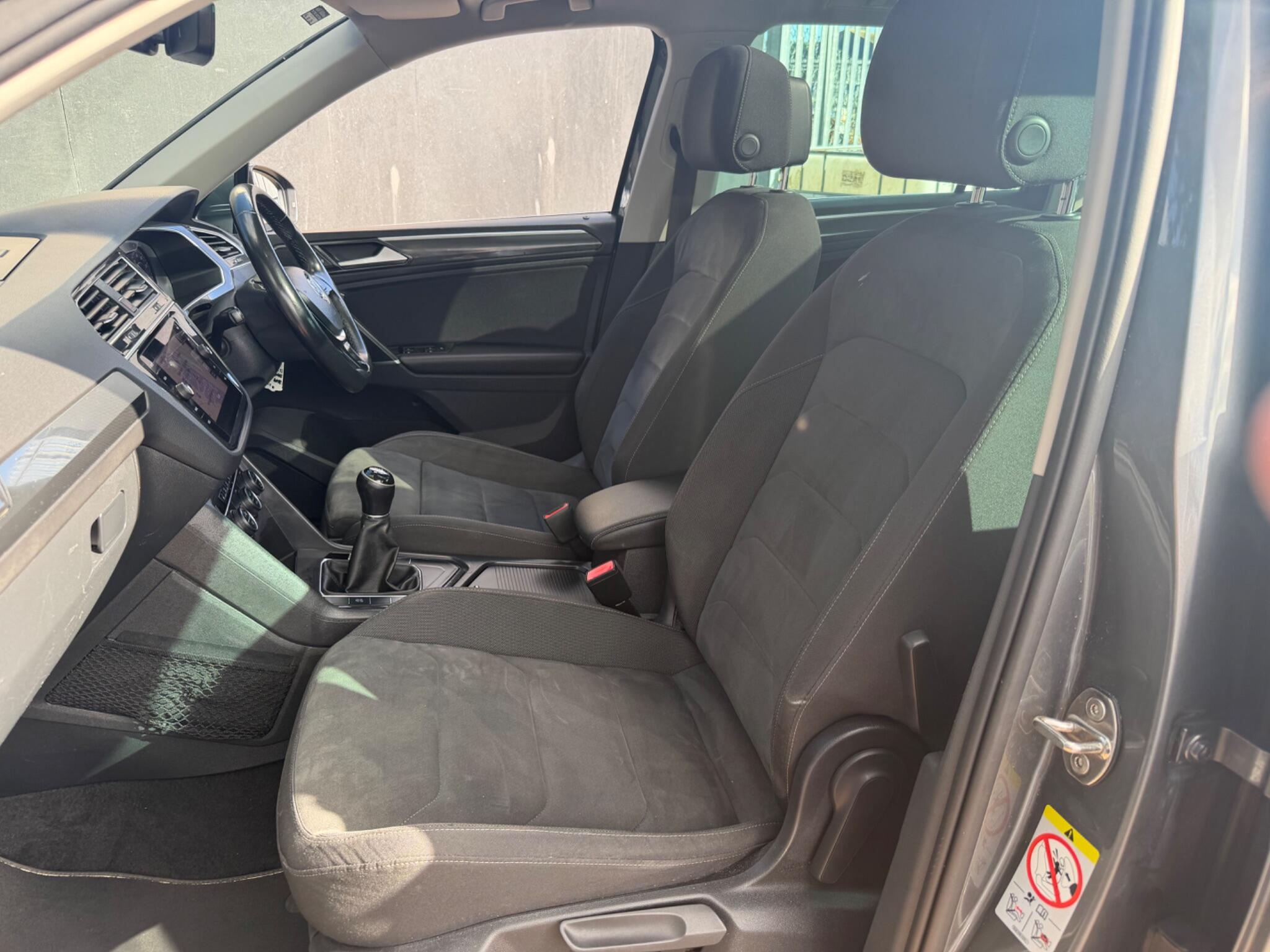 Volkswagen Tiguan view 15
