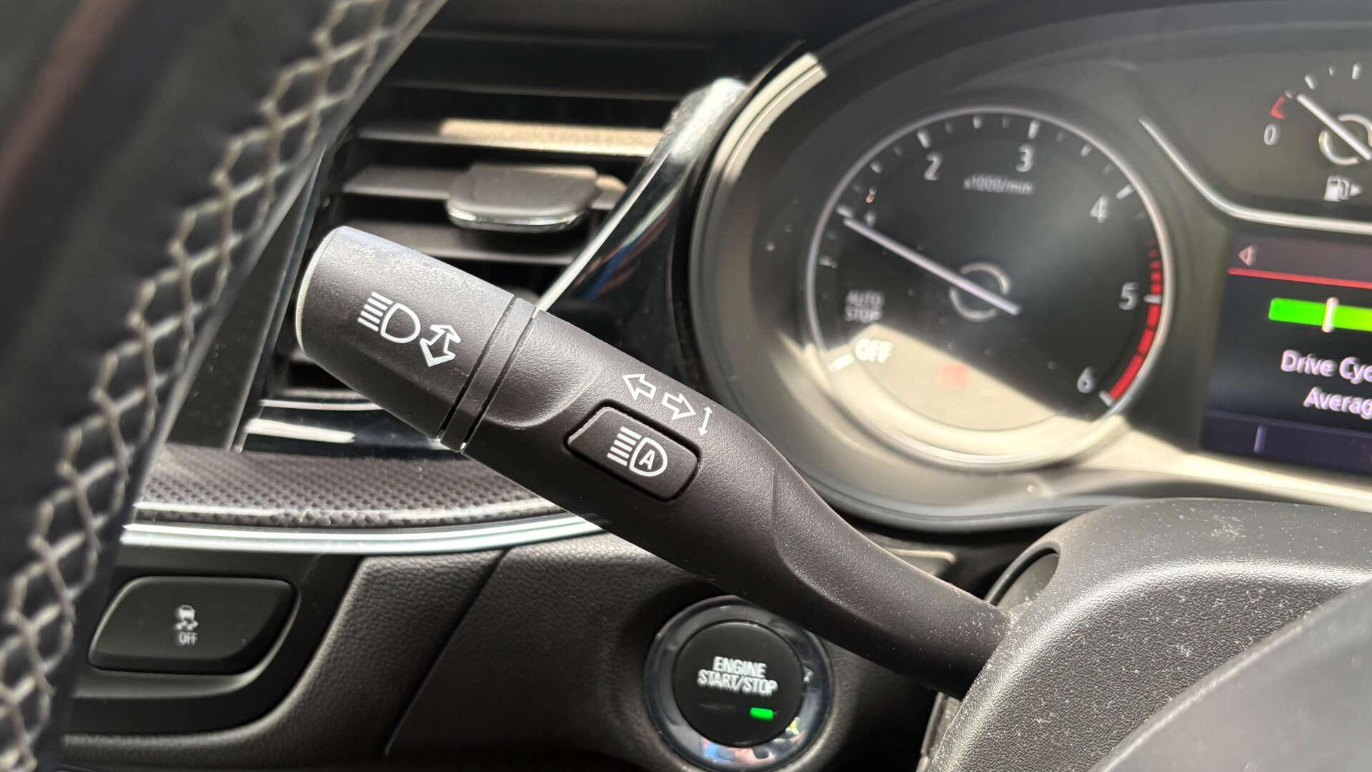 Vauxhall Insignia view 19