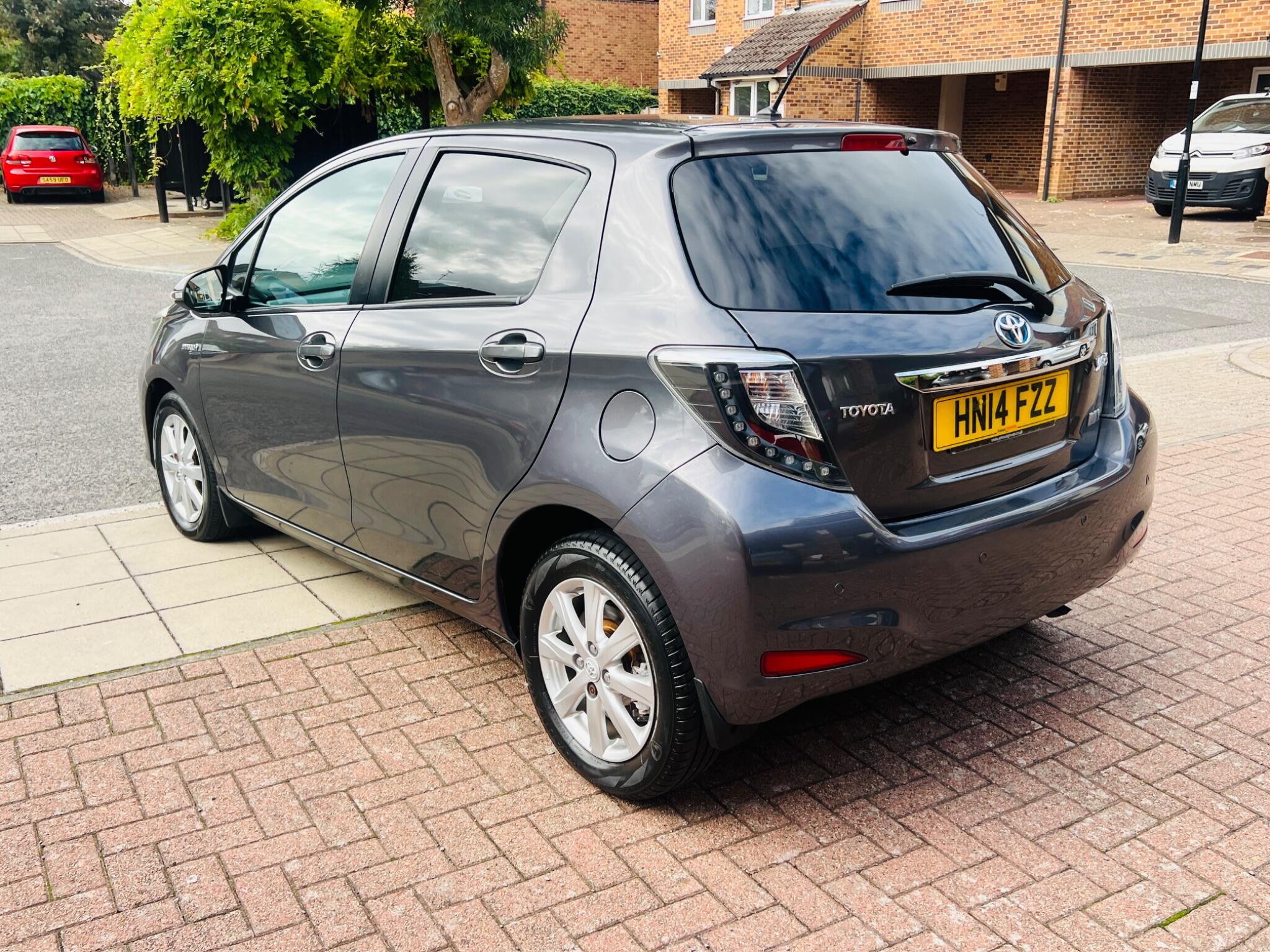 Toyota Yaris view 17