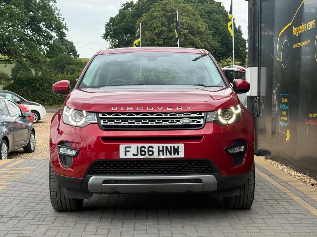 Land Rover Discovery Sport view 10
