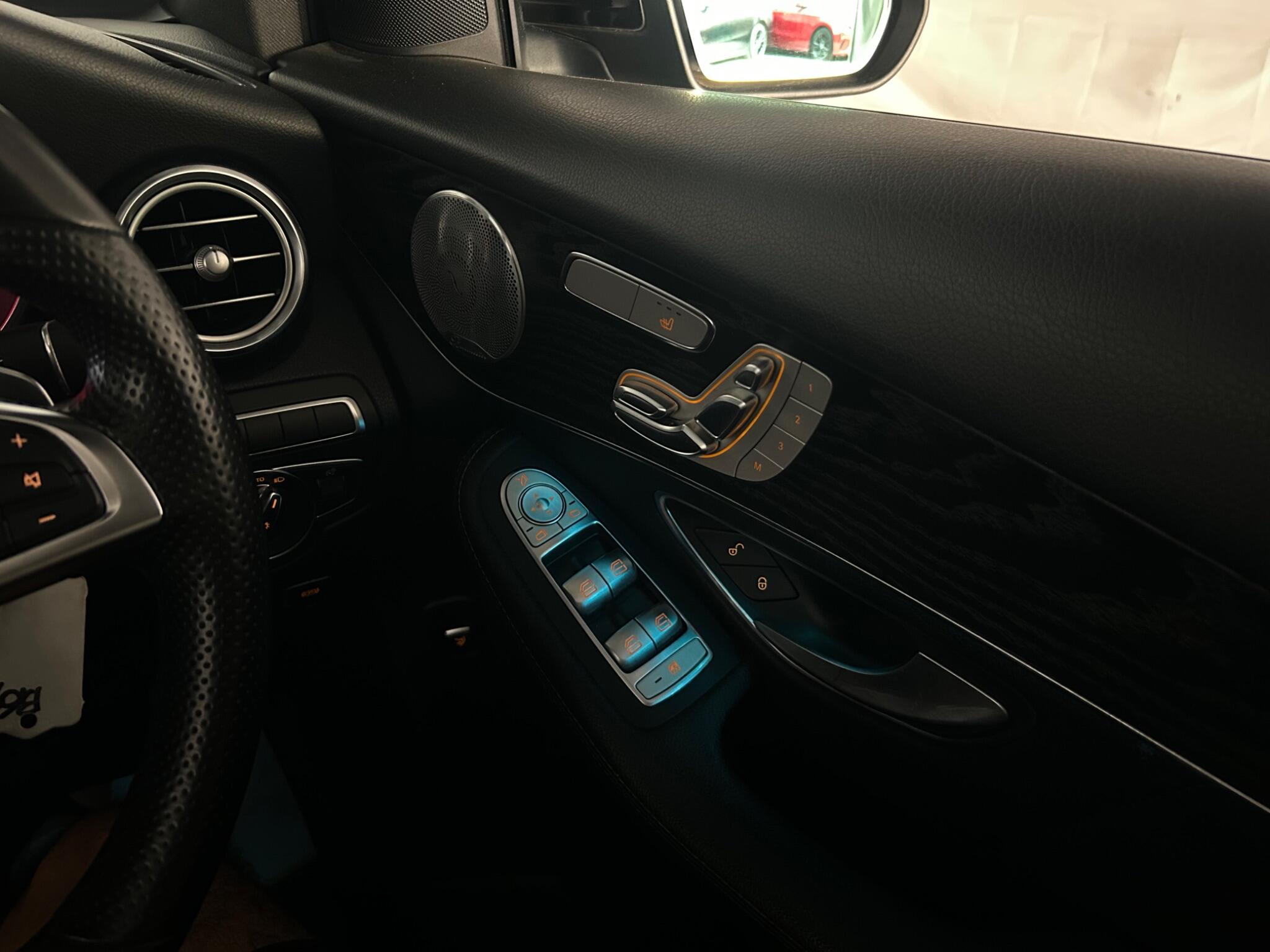 Mercedes-Benz GLC view 30