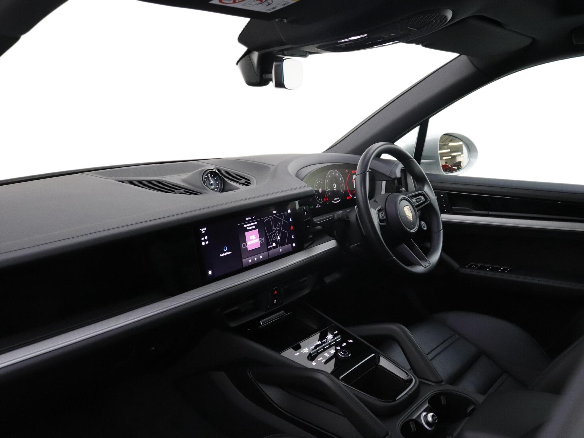 Porsche Cayenne view 13