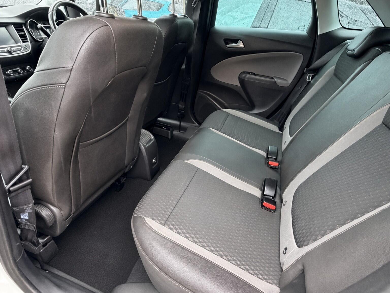 Vauxhall Crossland X view 7